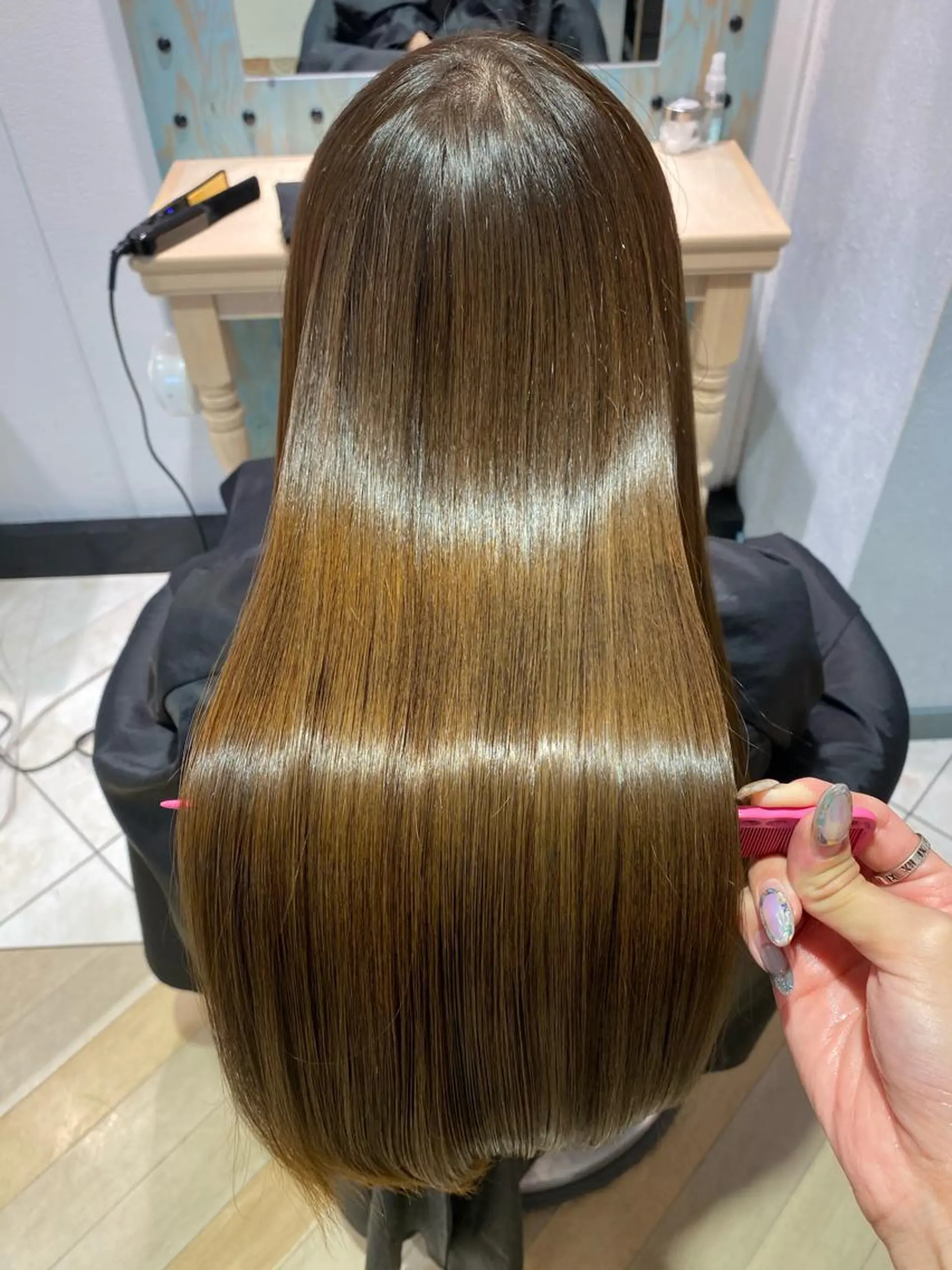 ロング ヘアカラー トリートメント 髪質改善　縮毛の達人 矢井由真のヘアスタイル