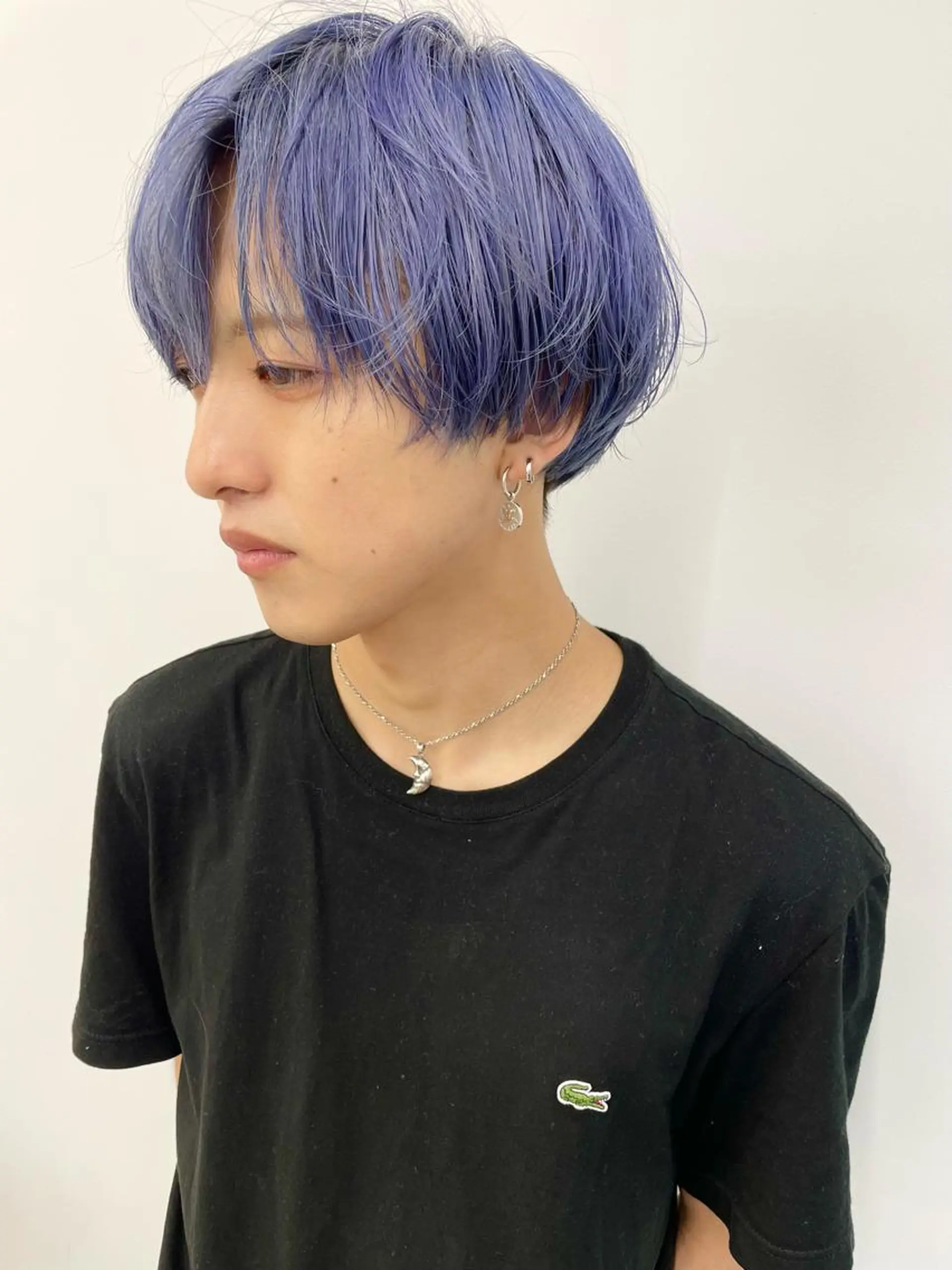 カラー メンズ メンズブリーチ ブリーチ ブルーカラー ブルーバイオレット バイオレットカラー sica所属・スタイル撮影 モデル募集momoのヘアスタイル