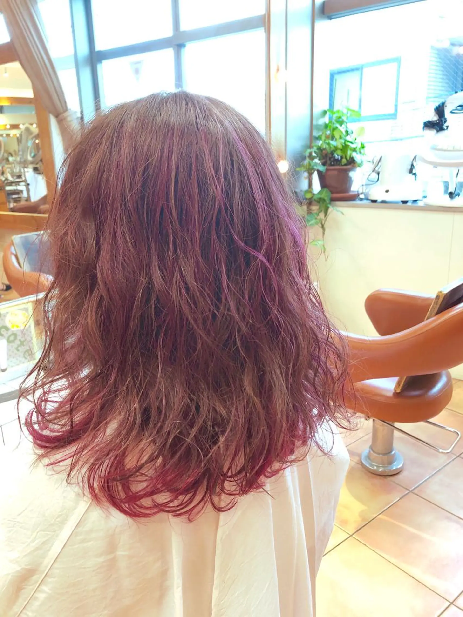 ミディアム カラー カット ヘアカラー 奥谷 美代子のヘアスタイル