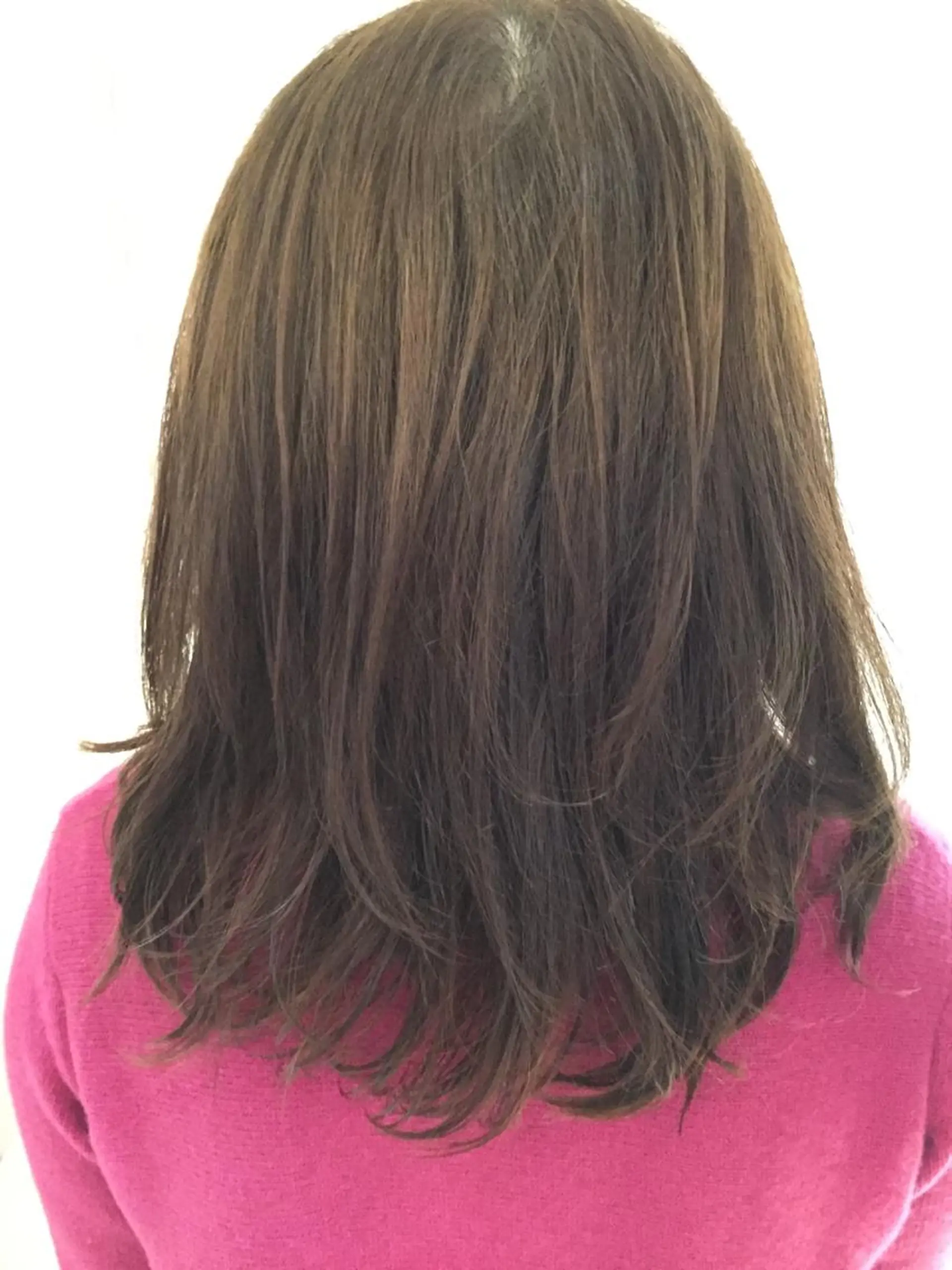 セミロング eyelush color world庄内駅前所属・シールエクステ／豊中 吉田孝司のヘアスタイル