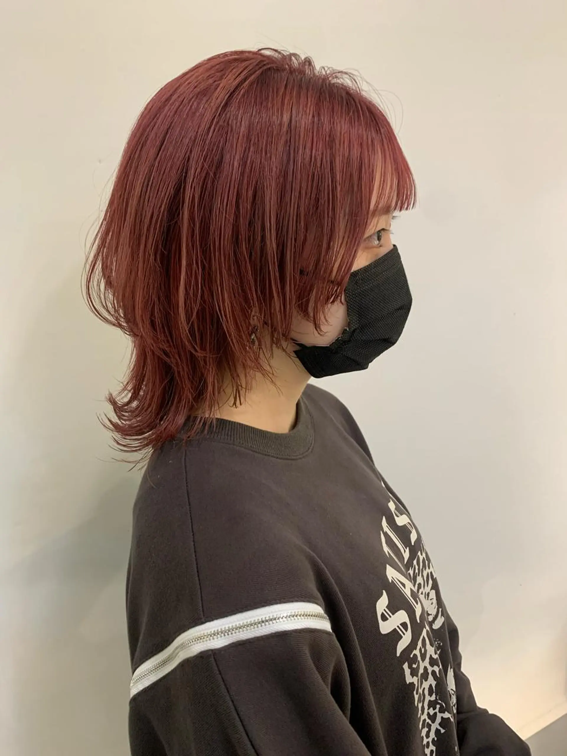 ミディアム ブリーチ/ウルフ ハッシュカット/石山のヘアスタイル