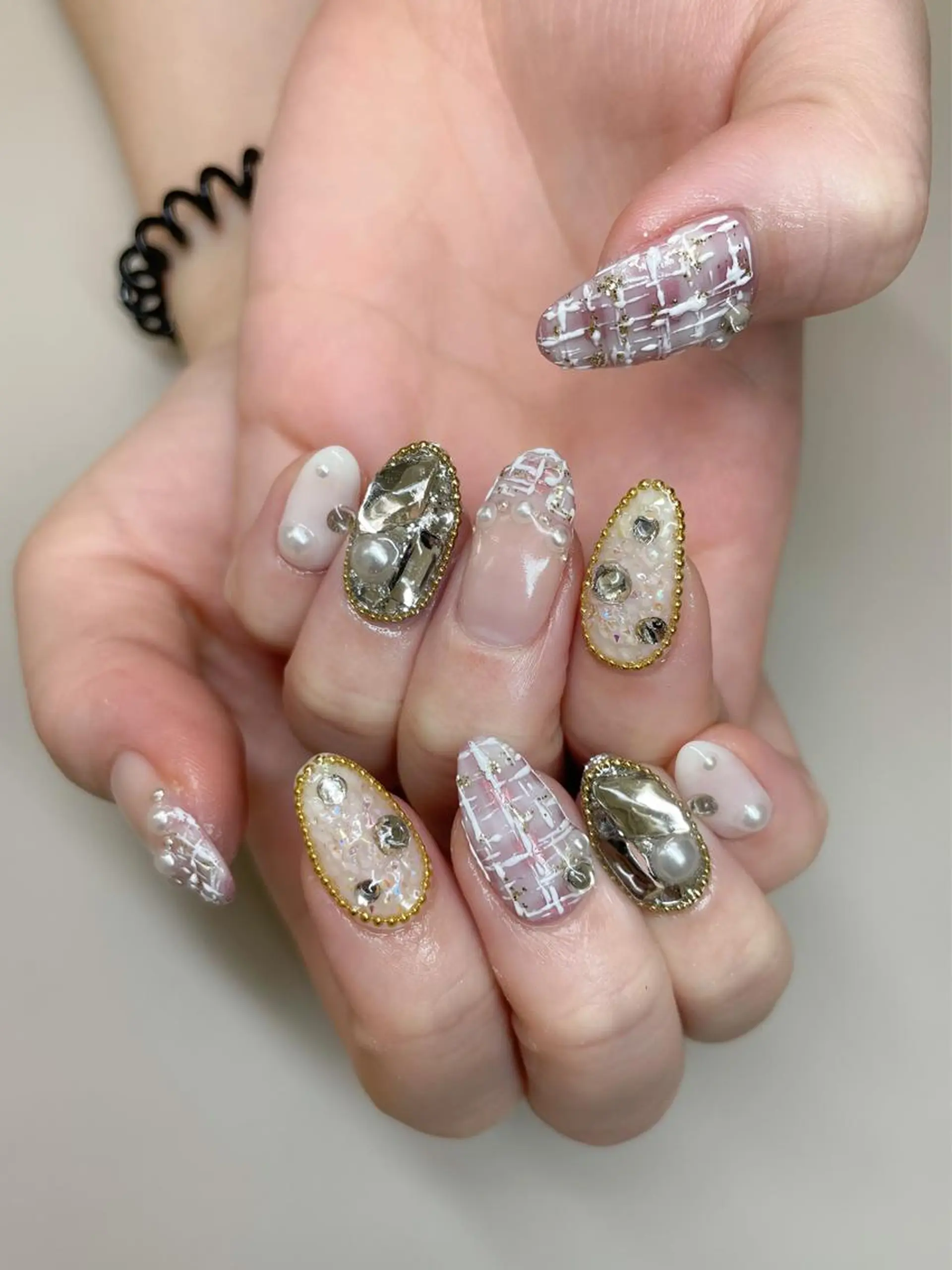 ネイル ハンドネイル Hisaka Mikiのネイルデザイン