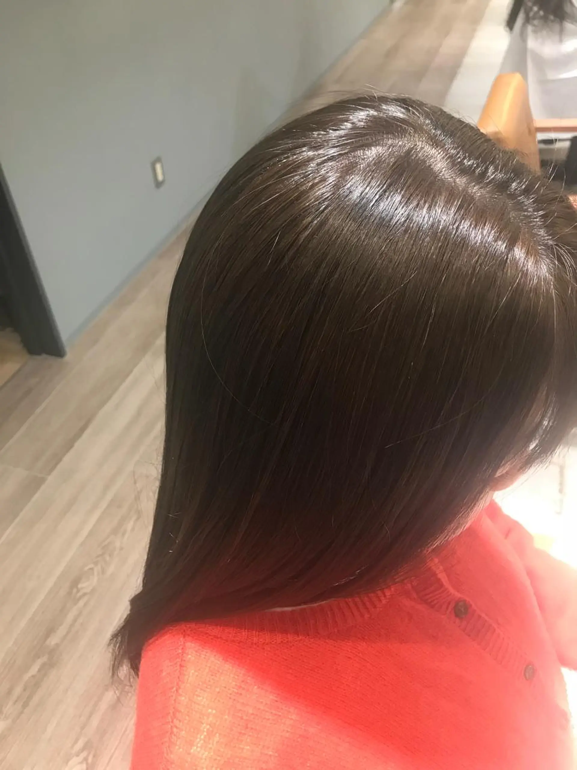 セミロング カラー 🐺ウルフ/レイヤー 似合わせ‎🤍沙羅のヘアスタイル