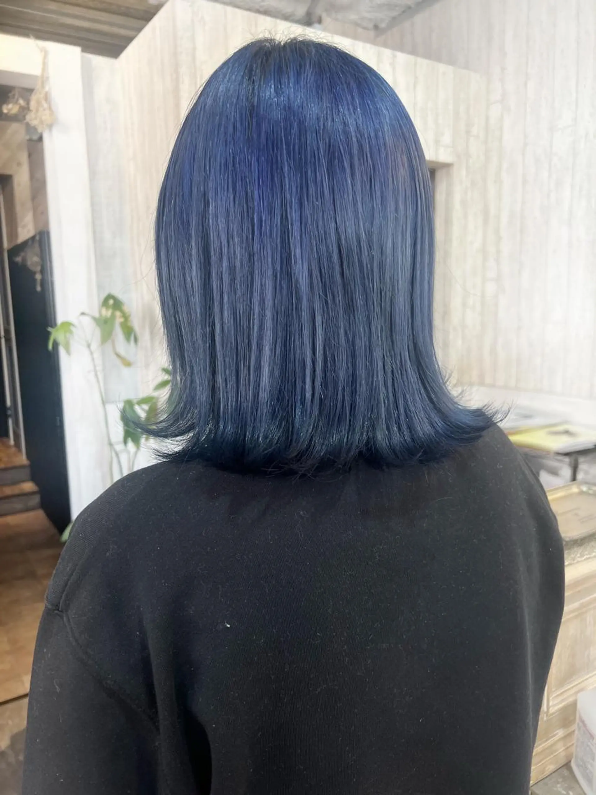 ミディアム ボブ ハイライト 髪質改善 小顔カット トリートメント ダブルカラー　/ インナーカラーMiiのヘアスタイル