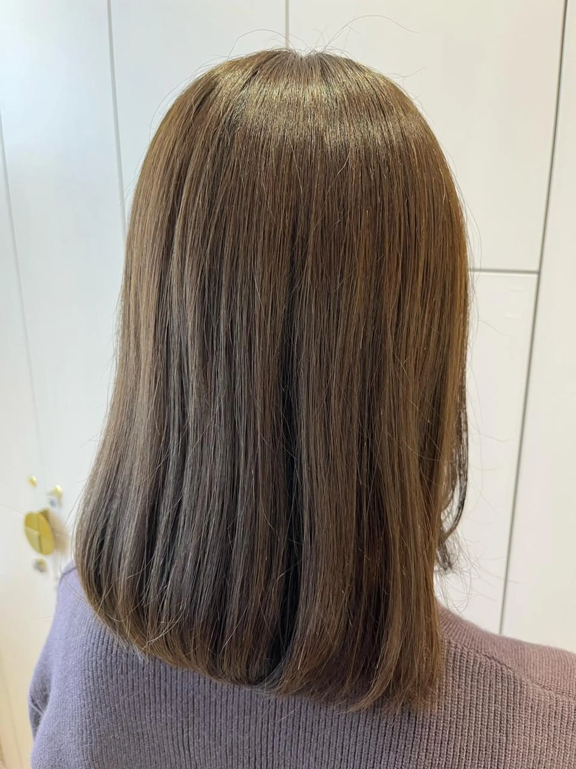 ミディアム カラー カット ヘアカラー トリートメント 比嘉 黎花のヘアスタイル