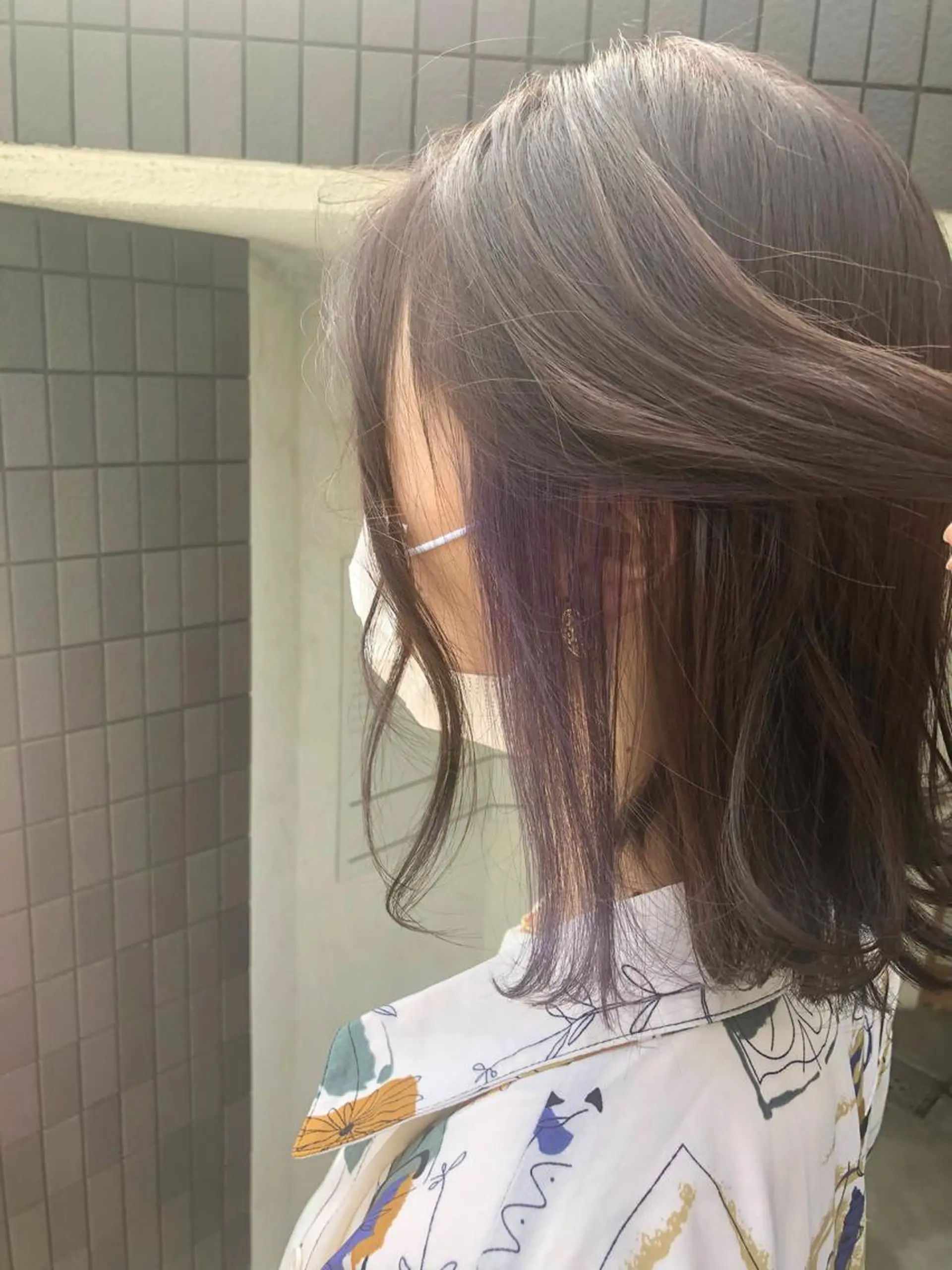 ミディアム カラー イヤリングカラー ラベンダーカラー ヘアカラー FUJINO RYOのヘアスタイル