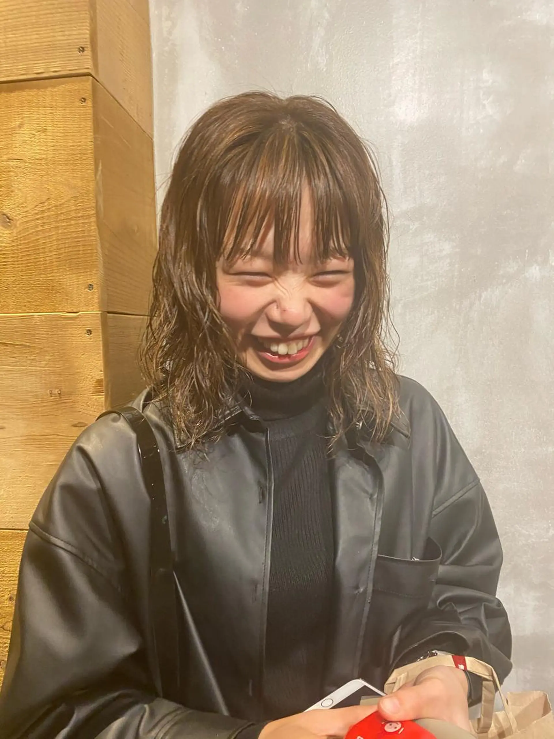 ミディアム ミディアムパーマ ハイライト BLANCO所属・杉浦 里奈のヘアスタイル