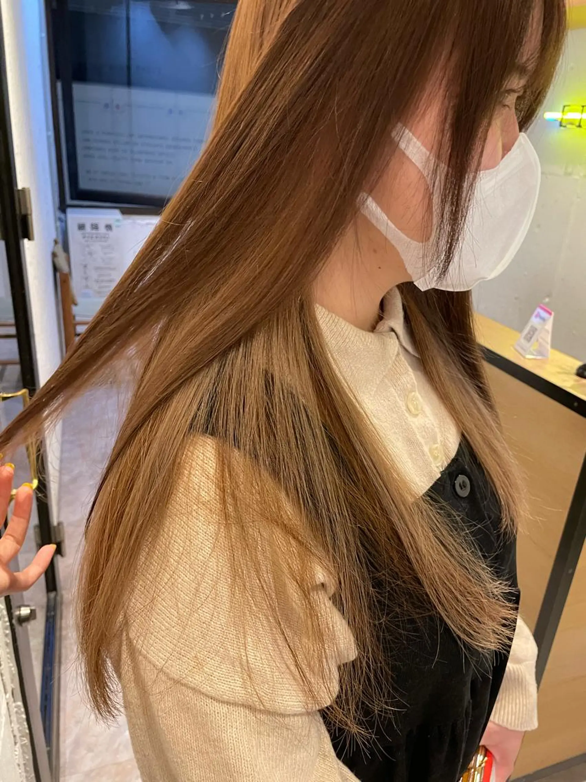 ロング カラー ベージュカラー ブラウンカラー オレンジ オレンジブラウン EIGHT 中川原   菜々子のヘアスタイル