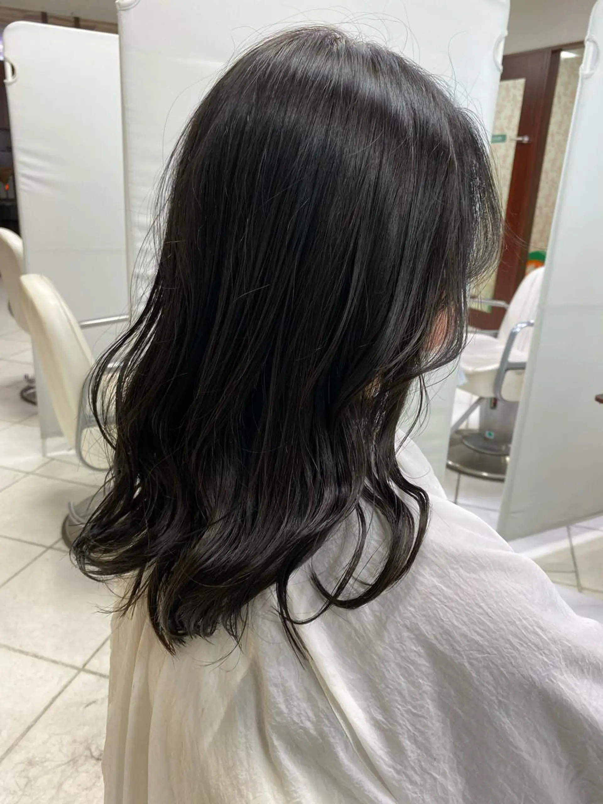 セミロング カラー サイトウ リョウヤのヘアスタイル