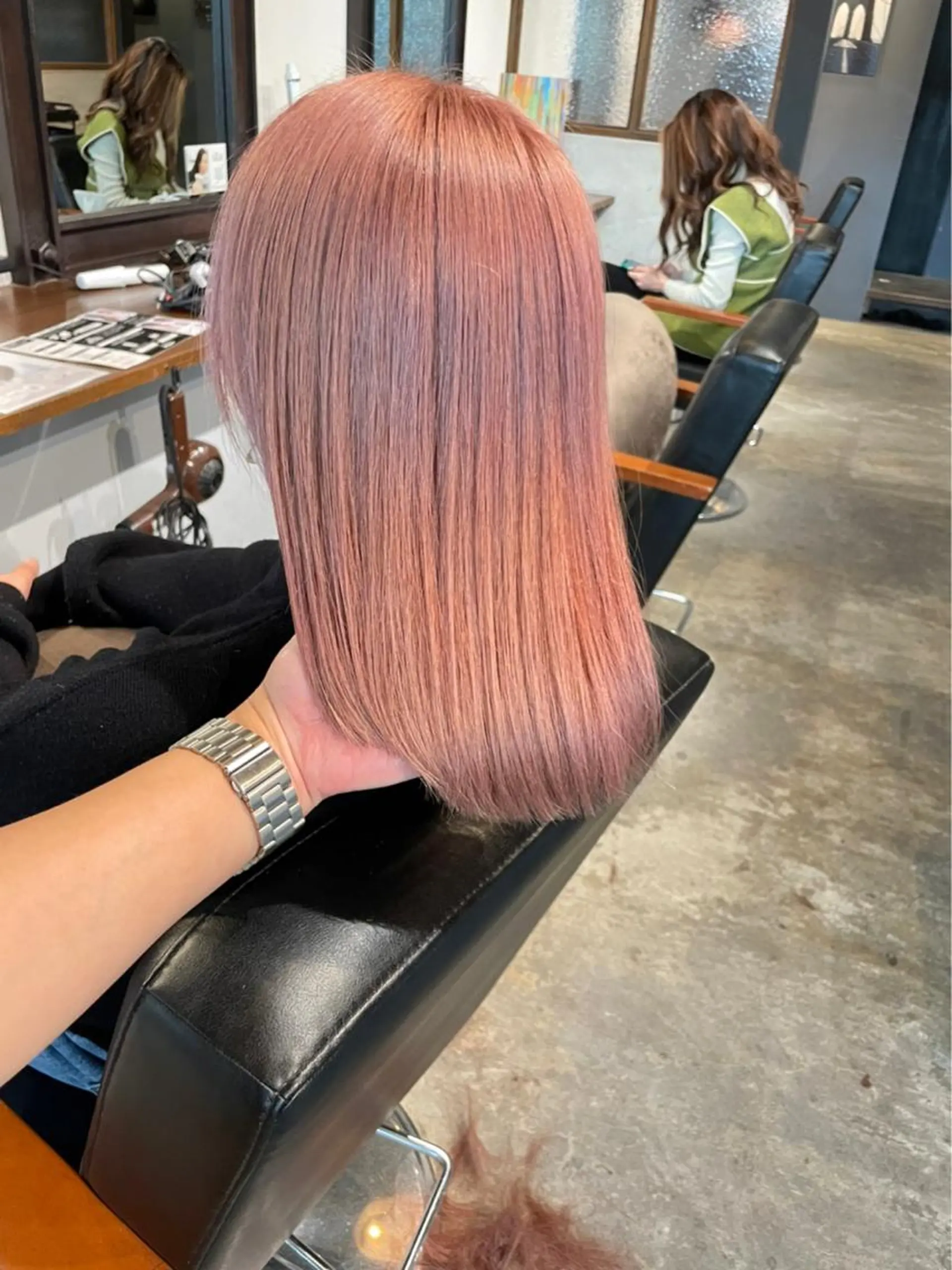 カラー ベージュカラー ピンクカラー ピンクベージュ 木村 朱里のヘアスタイル