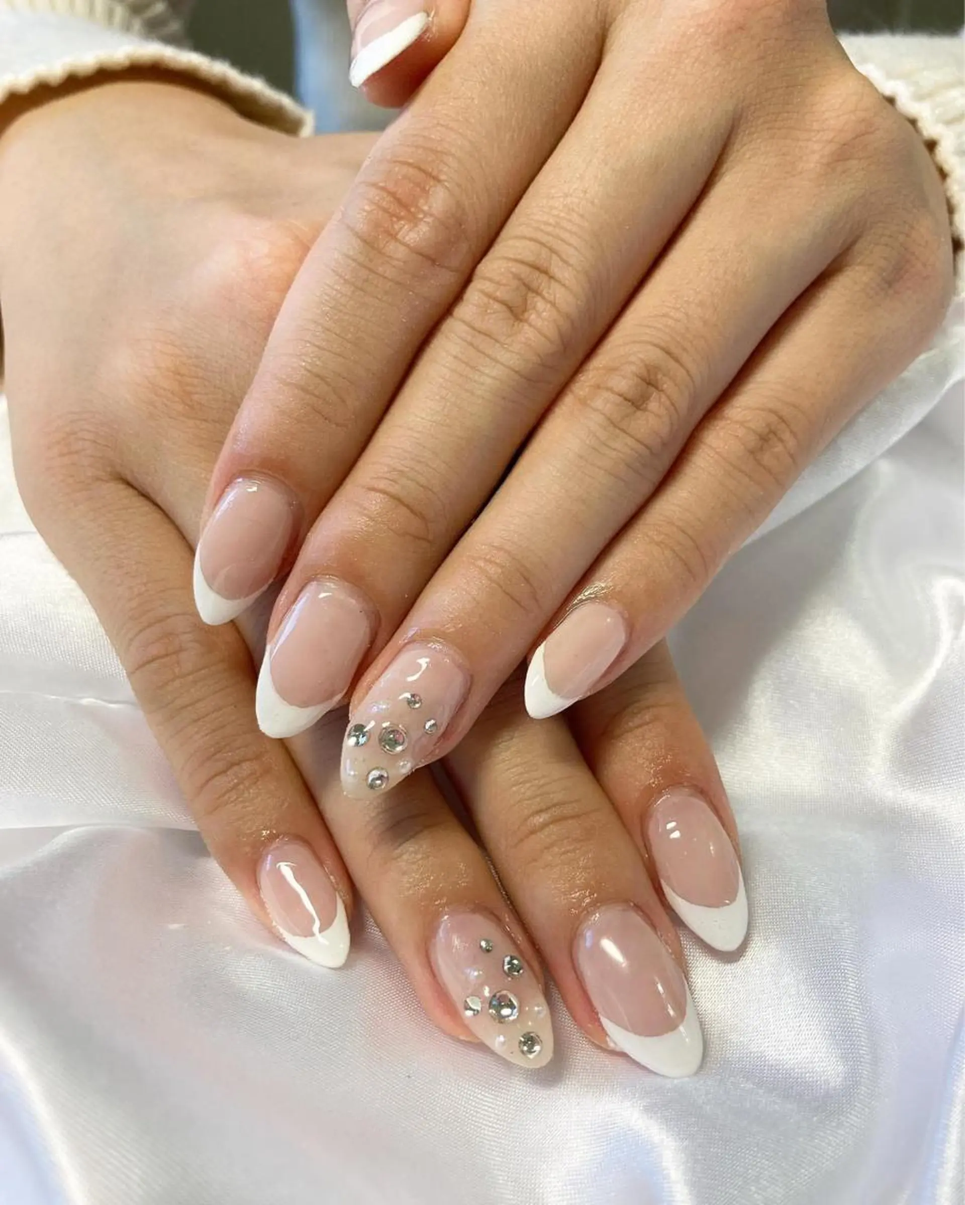ネイル ストーンネイル NailSalon Beniceのネイルデザイン