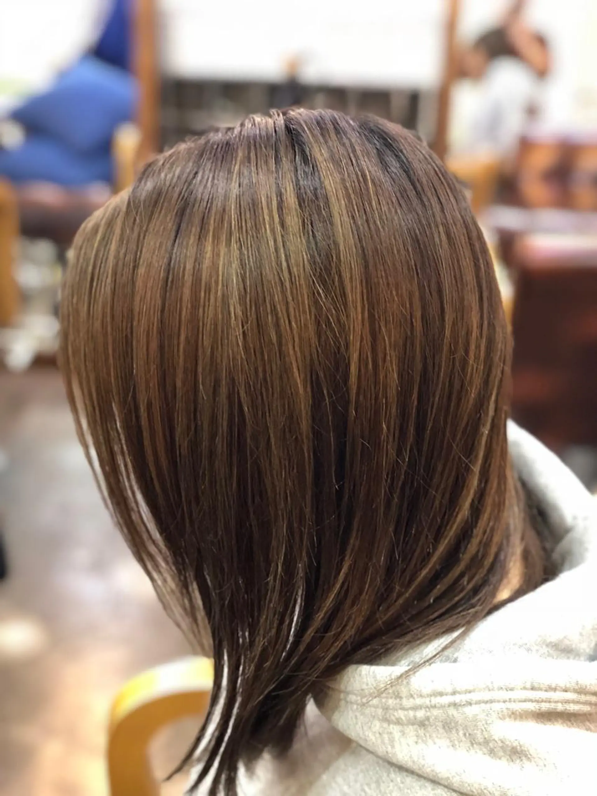 セミロング カラー ブラウンカラー ハイライトカラー ハイライト ☆est hair☆ 新宿ナプラスタジオのヘアスタイル