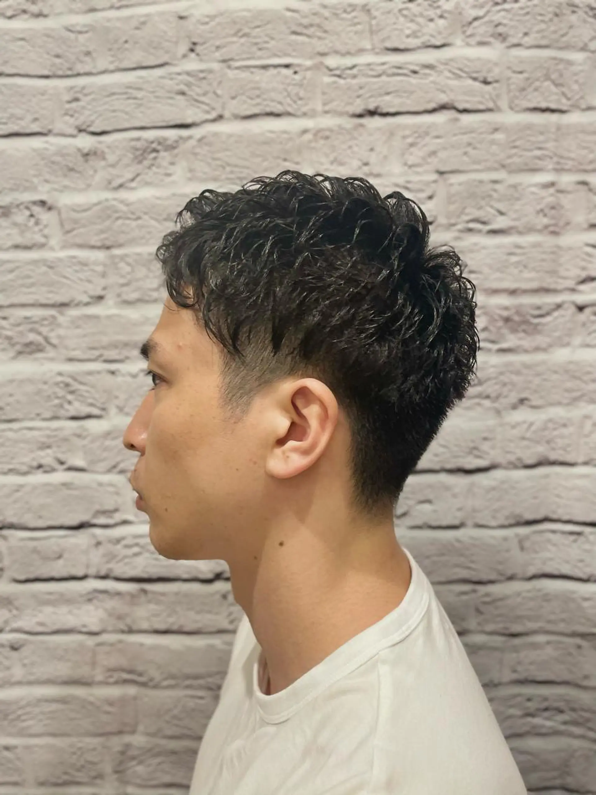 ショート パーマ メンズ メンズパーマ ツーブロック ショートヘア Graceful BarBer platinum所属・無料メンズカット💈 遠山泰輝のヘアスタイル