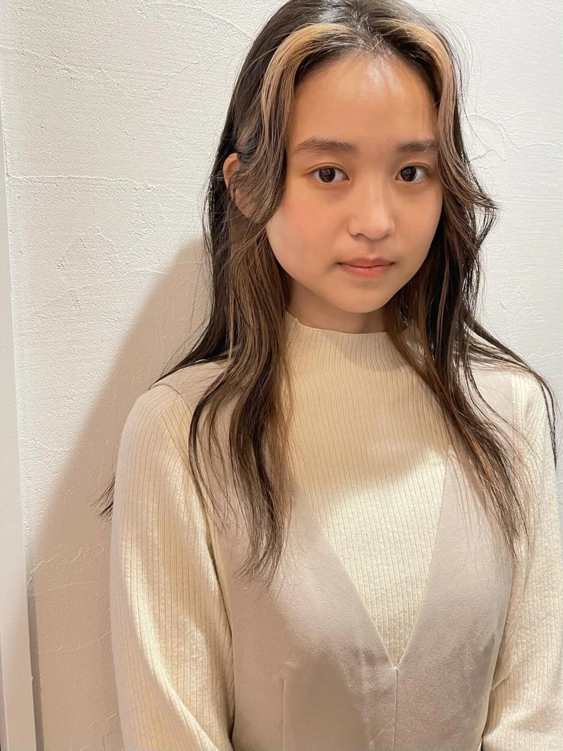 ロング カラー 高橋 愛美のヘアスタイル