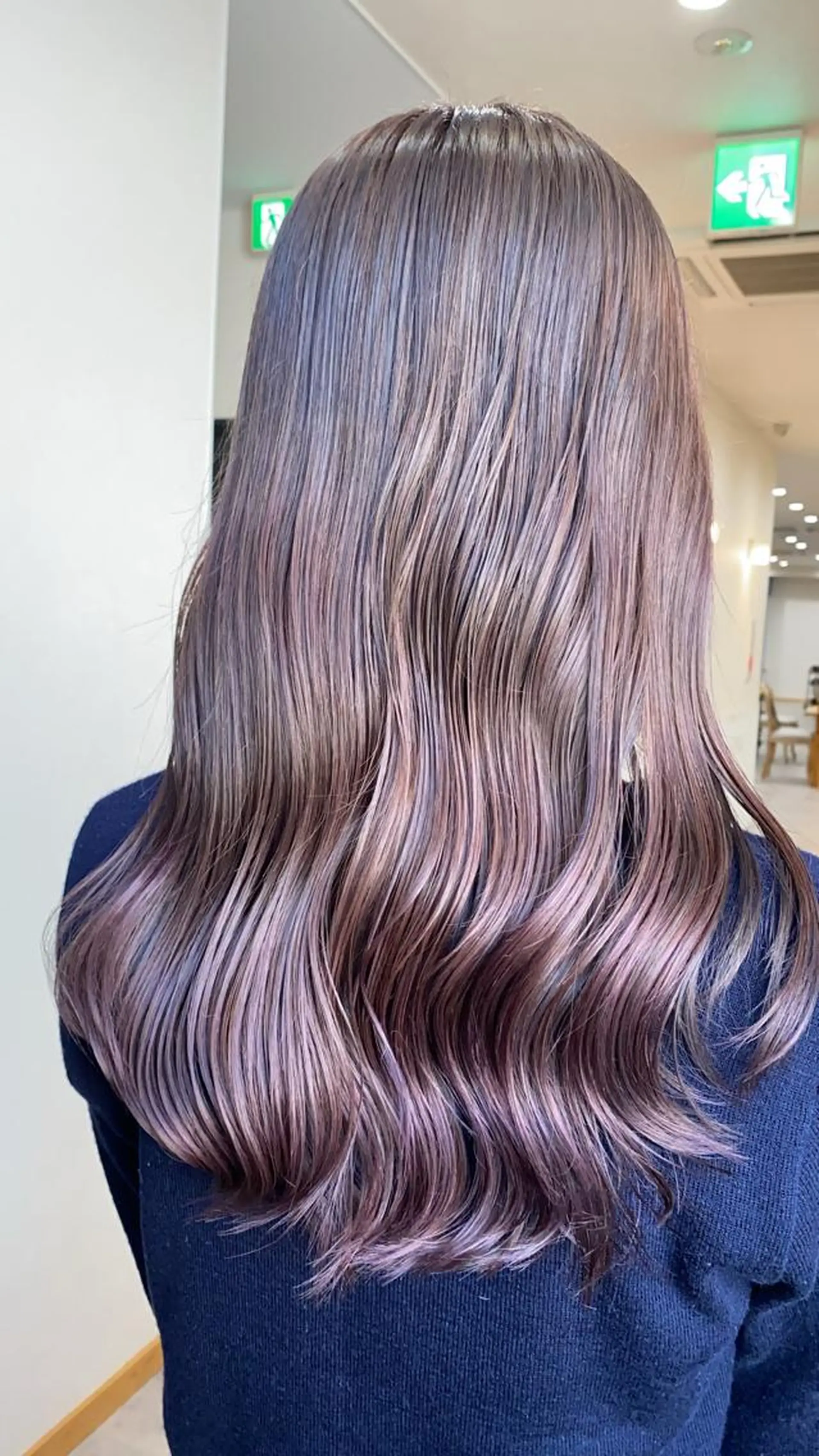 ミディアム カラー パーマ ヘアアレンジ メンズ キッズ ネイル マツエク・マツパ Hair & make Lamp所属・梅田のブリーチ特化 美容師KAI🥰のヘアスタイル