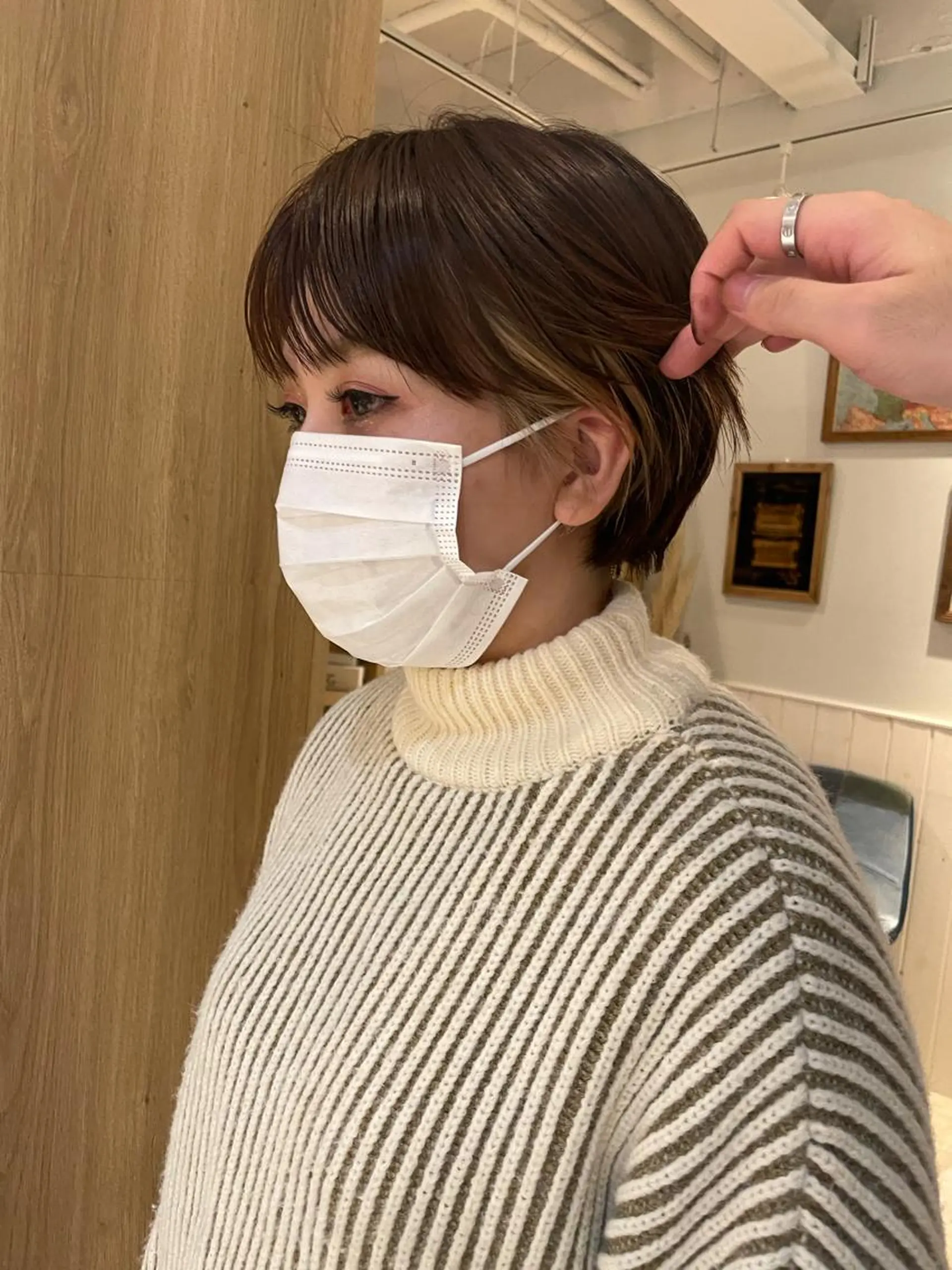 ショート カラー ケアブリーチ/ エクステ/レイヤーのヘアスタイル