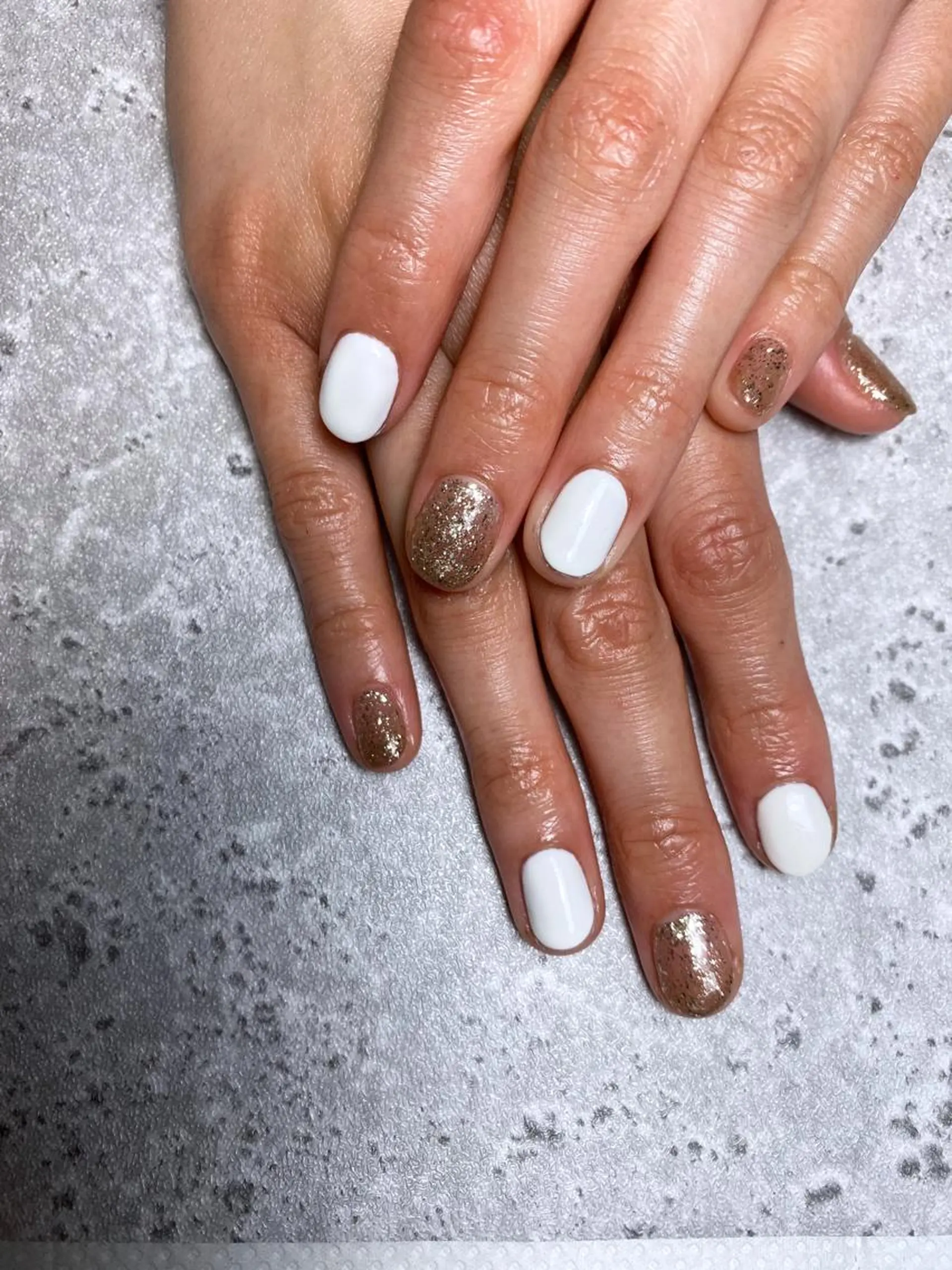 ネイル ジェルネイル ワンカラーネイル パラジェル ハンドネイル 🌿Charme🌿 MAIのネイルデザイン