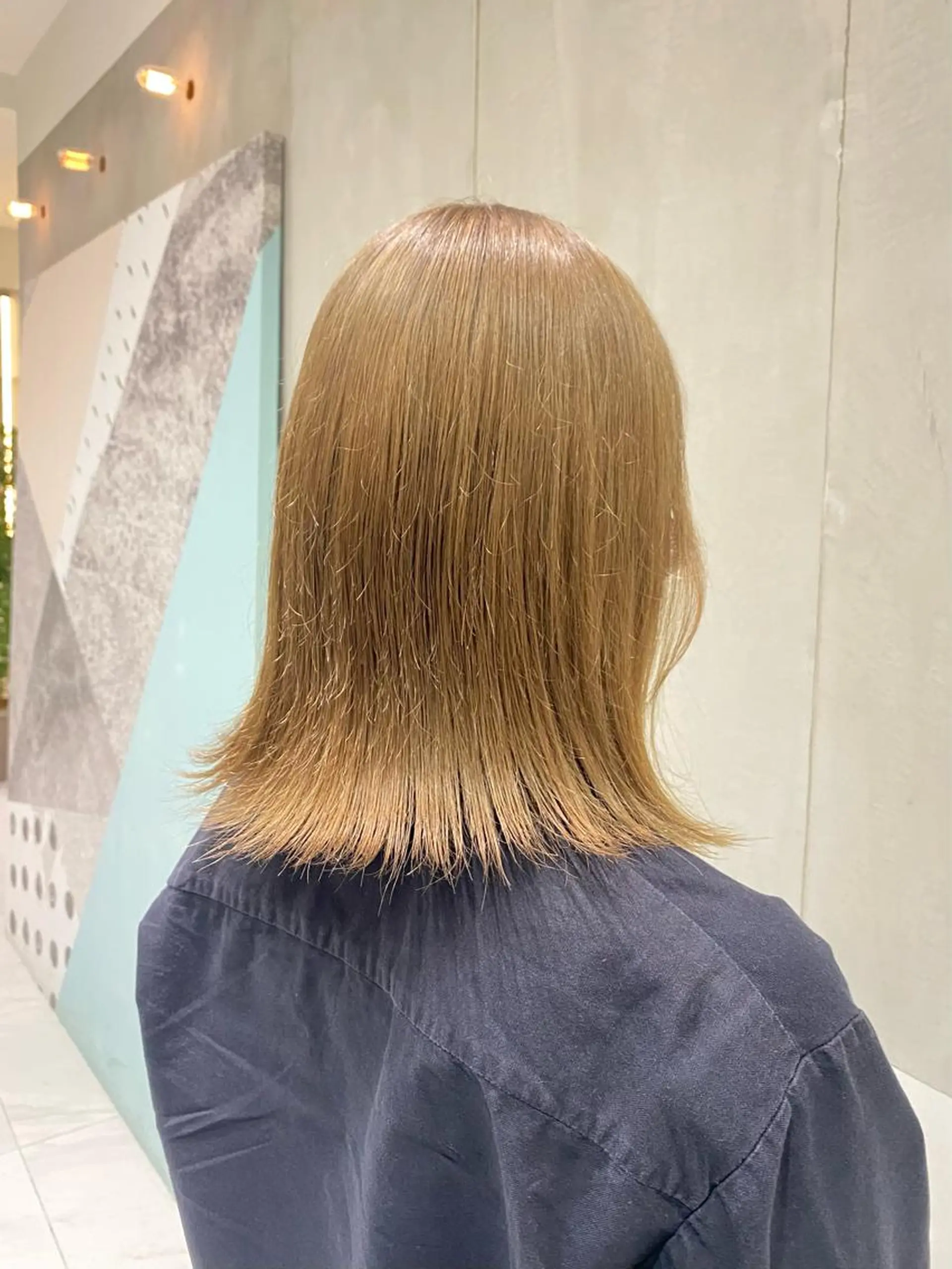 ミディアム ヘアカラー 艶感/ナチュラル 🩵amiのヘアスタイル