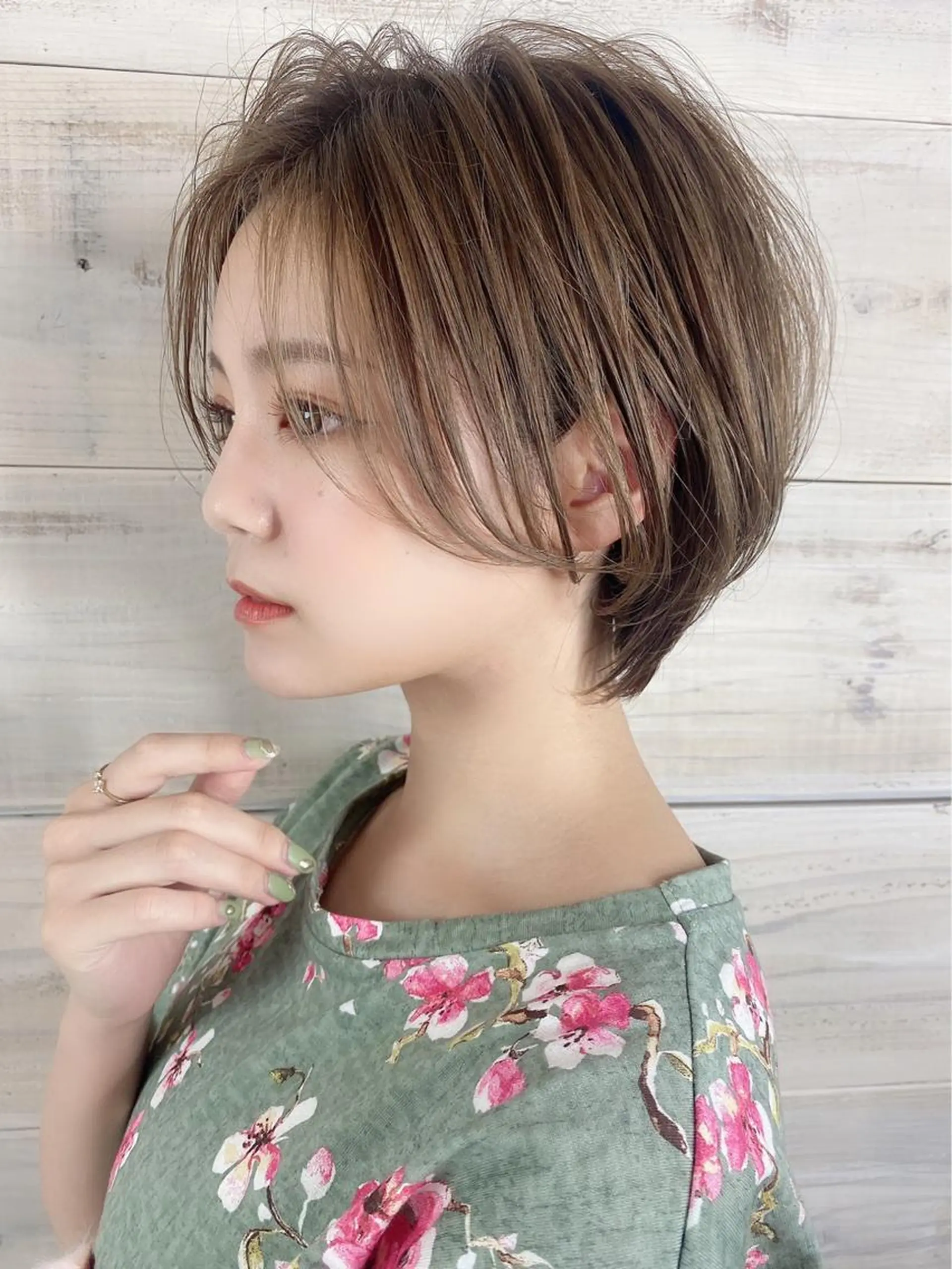 カラー 黒木 栞のヘアスタイル