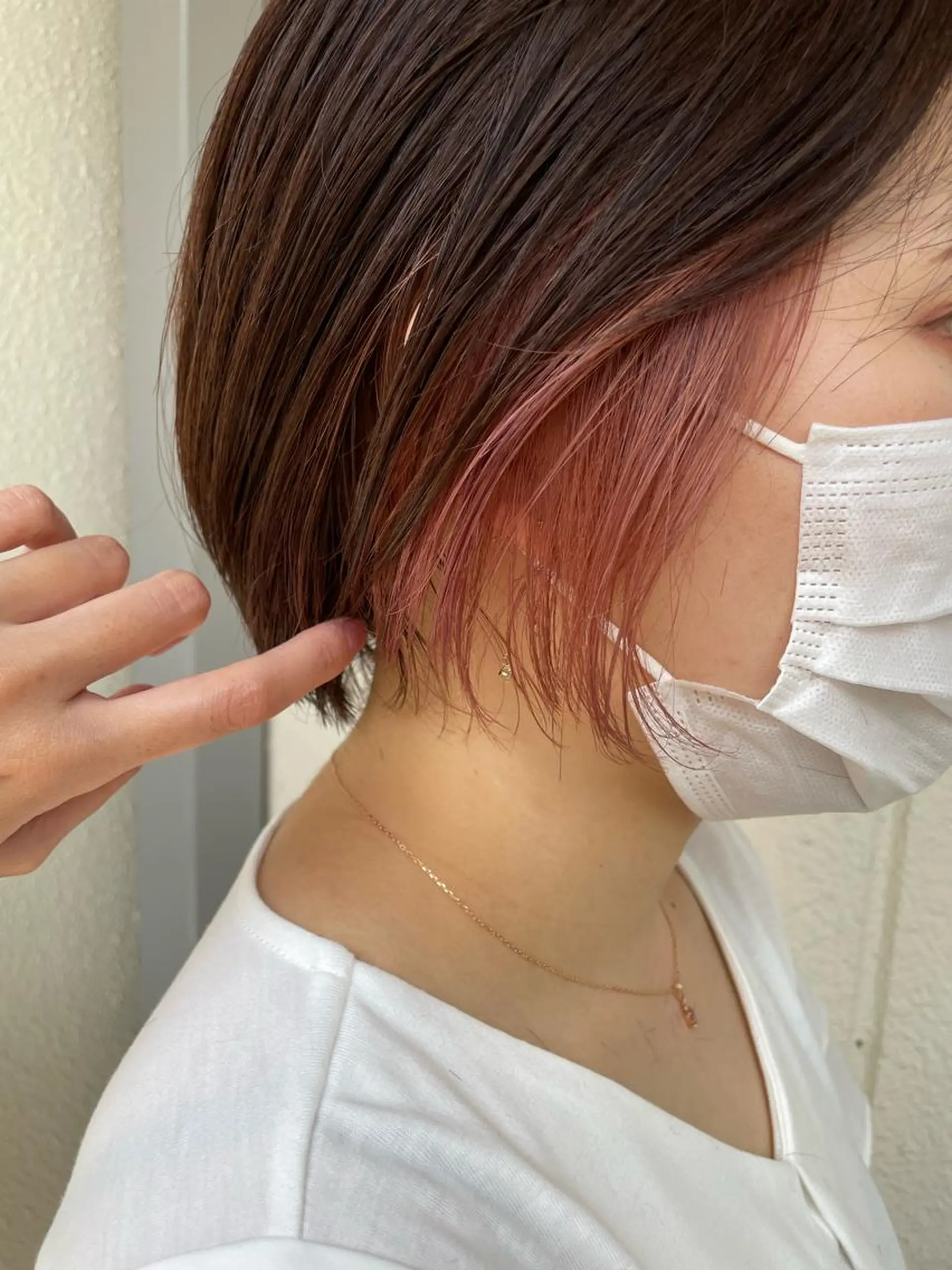 ショート カラー ブリーチ ケアブリーチ ダブルカラー インナーカラー ピンクカラー インナーカラー/推し ウルフ/アニメカラーのヘアスタイル