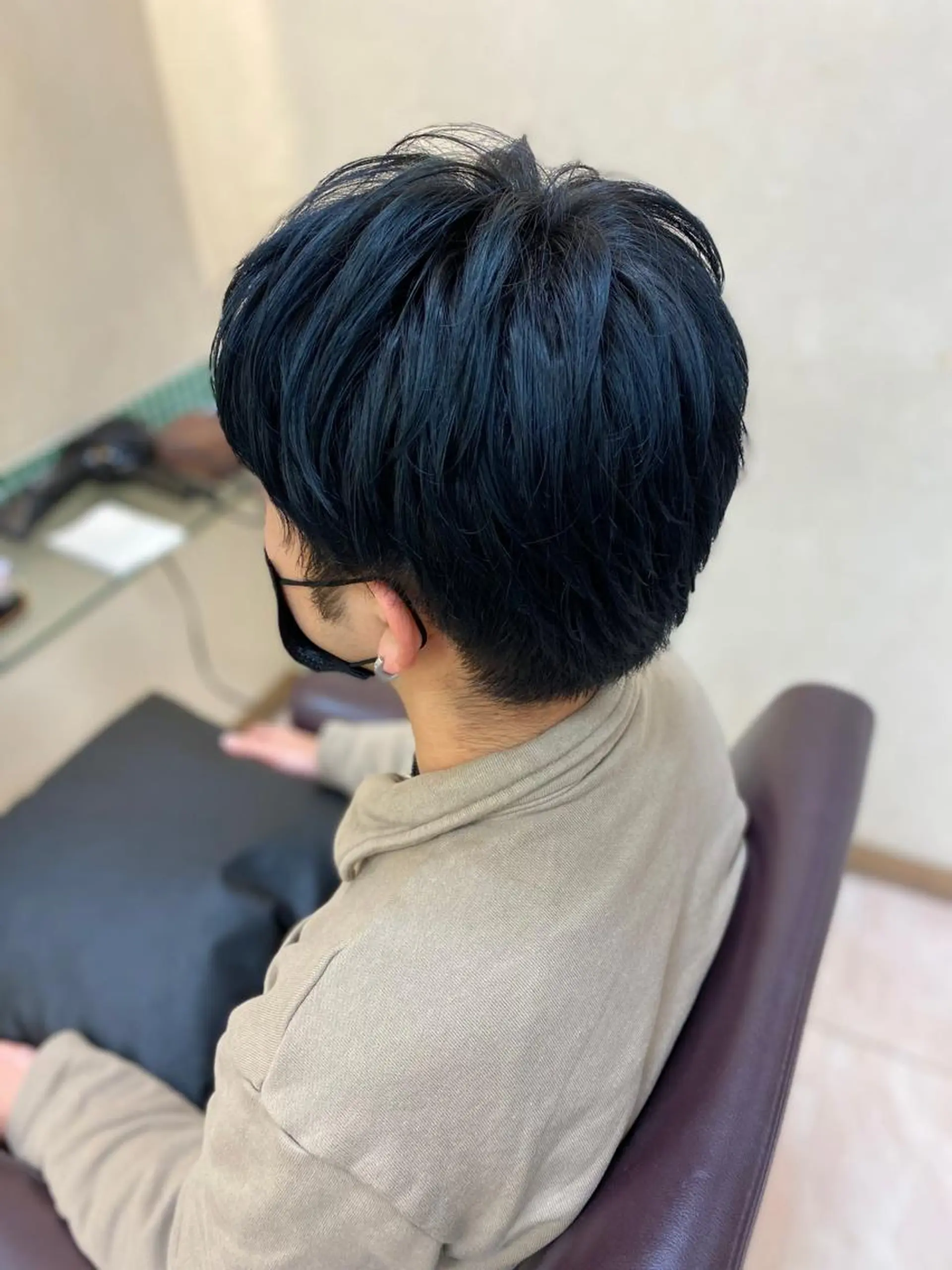 カラー メンズ メンズブリーチ ブリーチ ネイビーカラー カット ヘアカラー 松本平太郎美容室土浦Part1所属・大越 美鈴のヘアスタイル