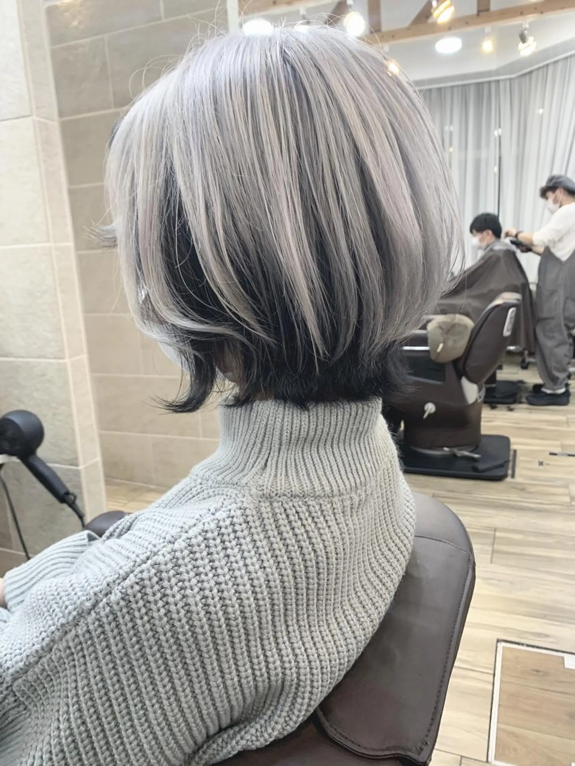 ショート カラー 黒髪 インナーカラー カット ヘアカラー トリートメント 平尾 拓也のヘアスタイル