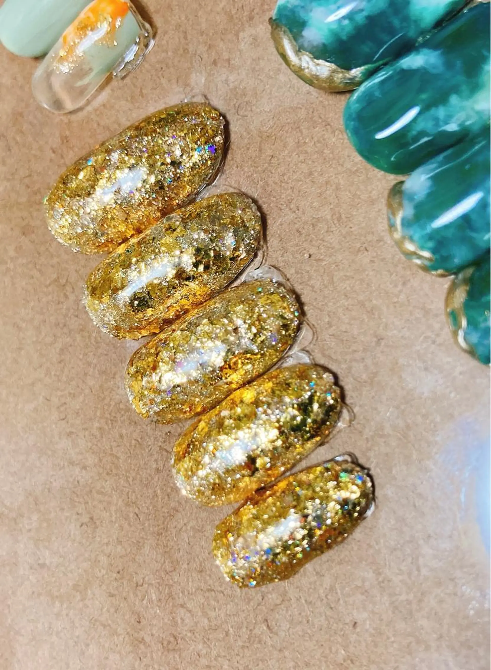 ネイル フットネイル キラキラネイル YunAsu ひぃちゃんのエステ・リラクイメージ