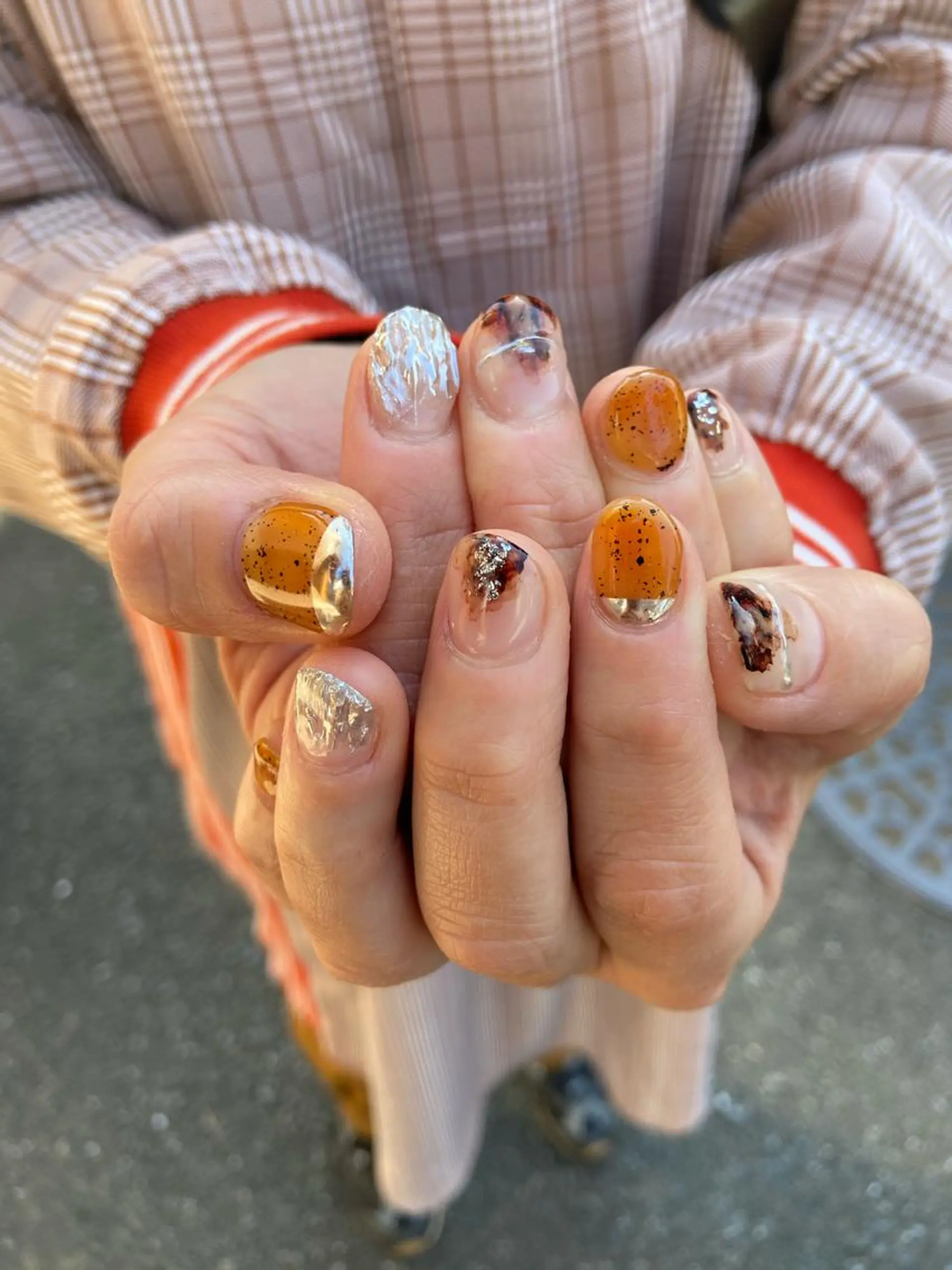 ネイル ミラーネイル ニュアンスネイル ショートネイル . unffのネイルデザイン