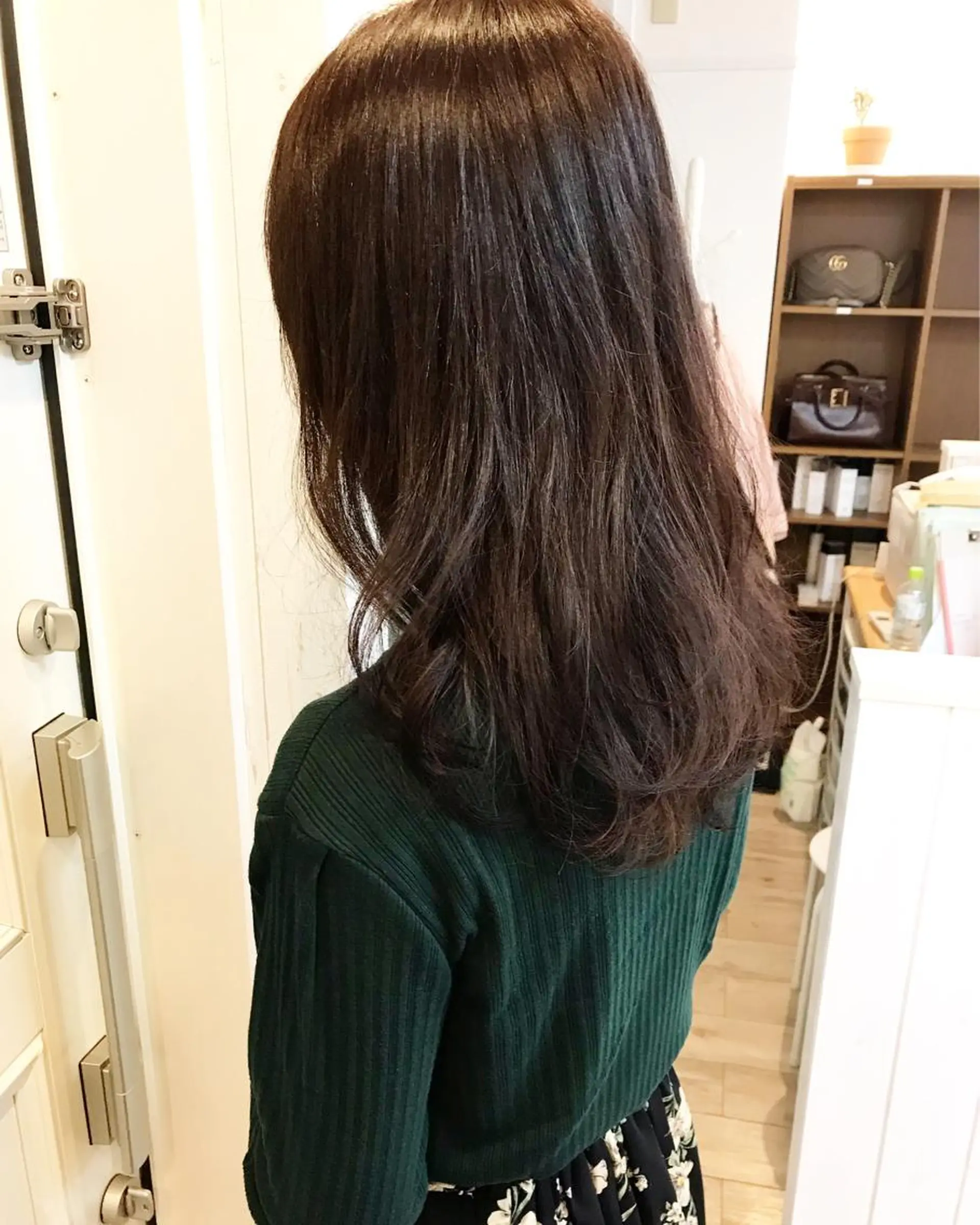 セミロング カラー パーマ セミロングパーマ ブラウンカラー ピンクカラー ピンクブラウン Blink Remit hair明野店所属・秋月 亜耶のヘアスタイル