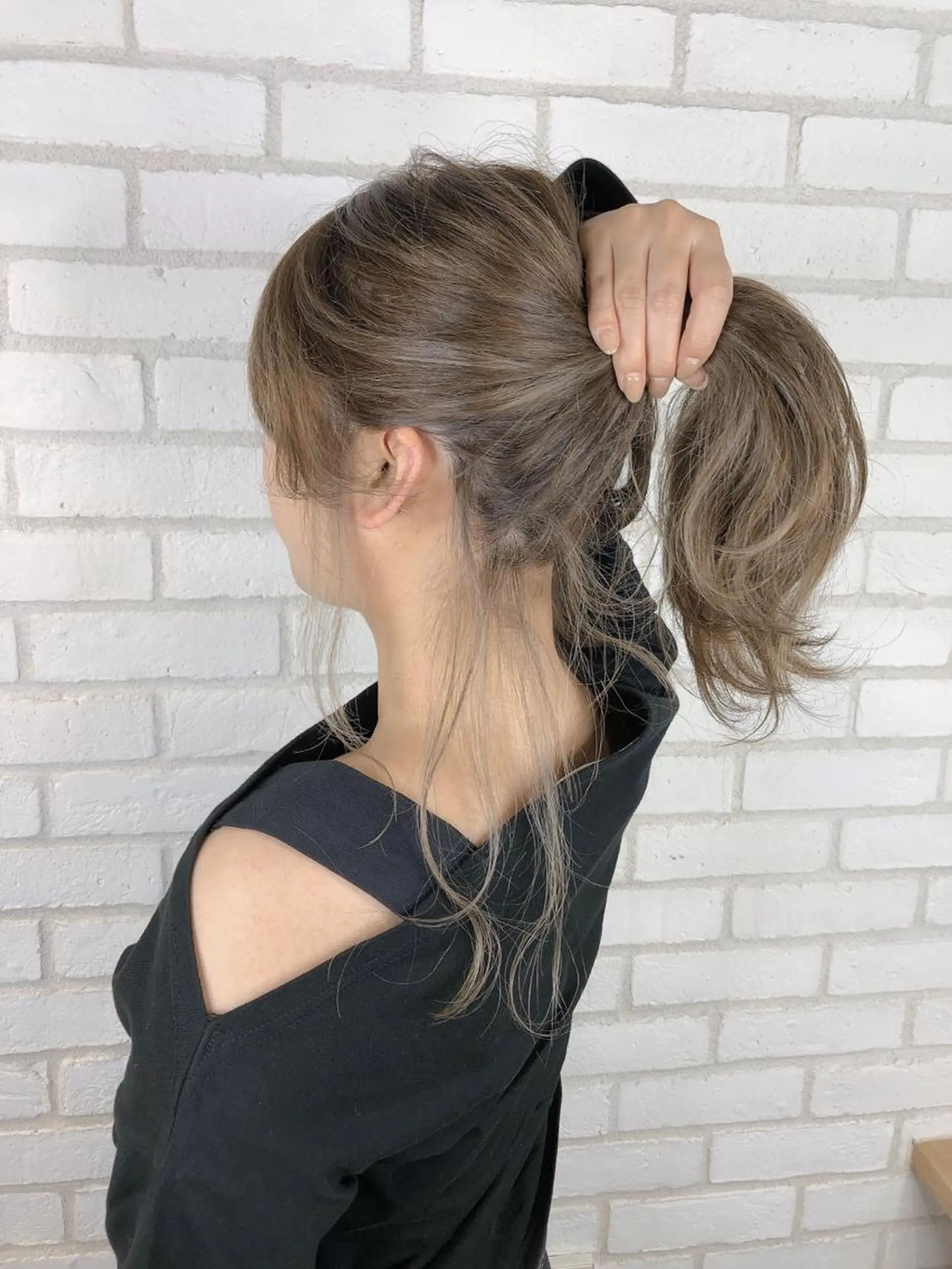 セミロング カラー RAF TOKYO所属・小島 侑衣のヘアスタイル