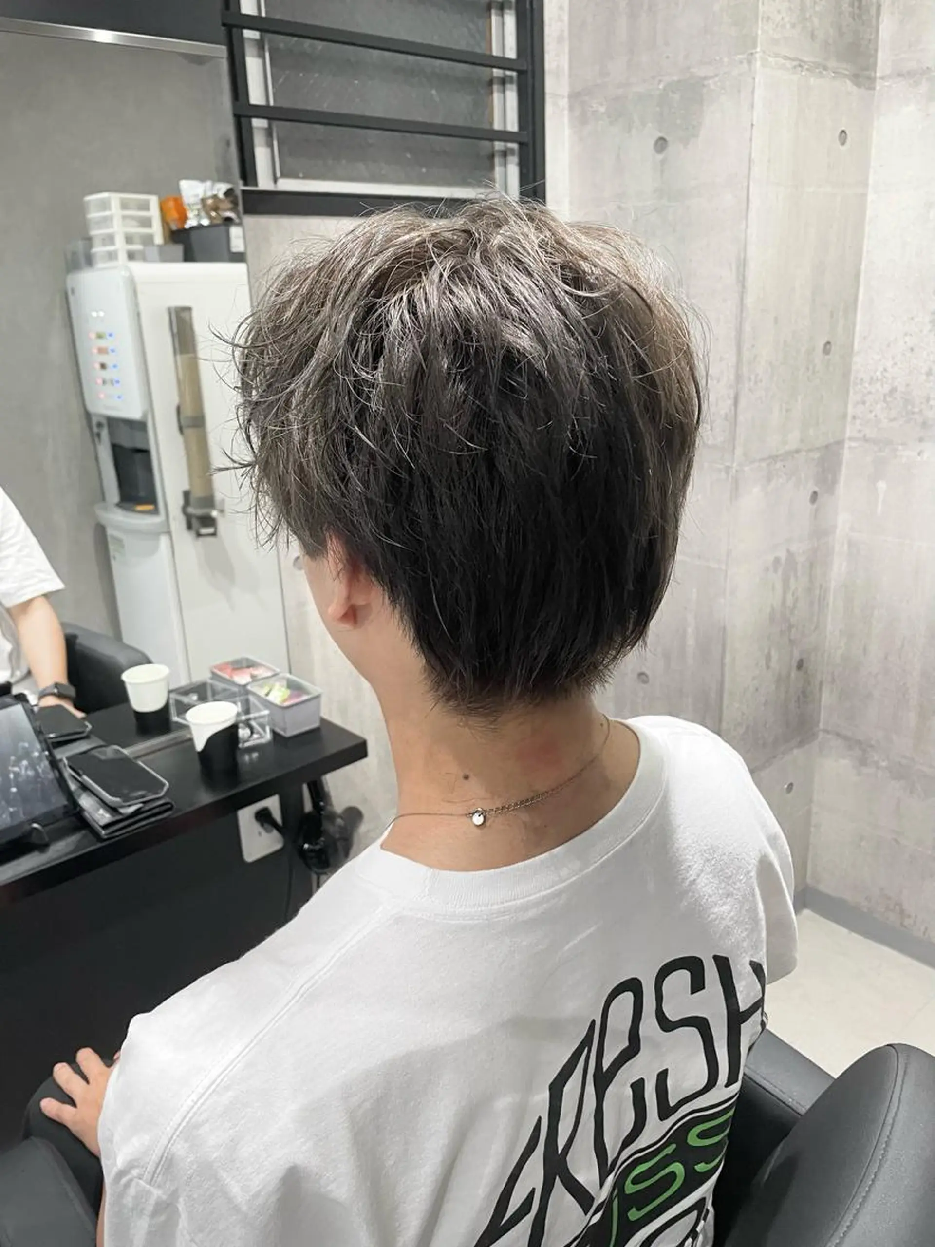 カラー メンズ アッシュ アッシュグレー _white【京橋店】所属・_WHITE / KENTOのヘアスタイル