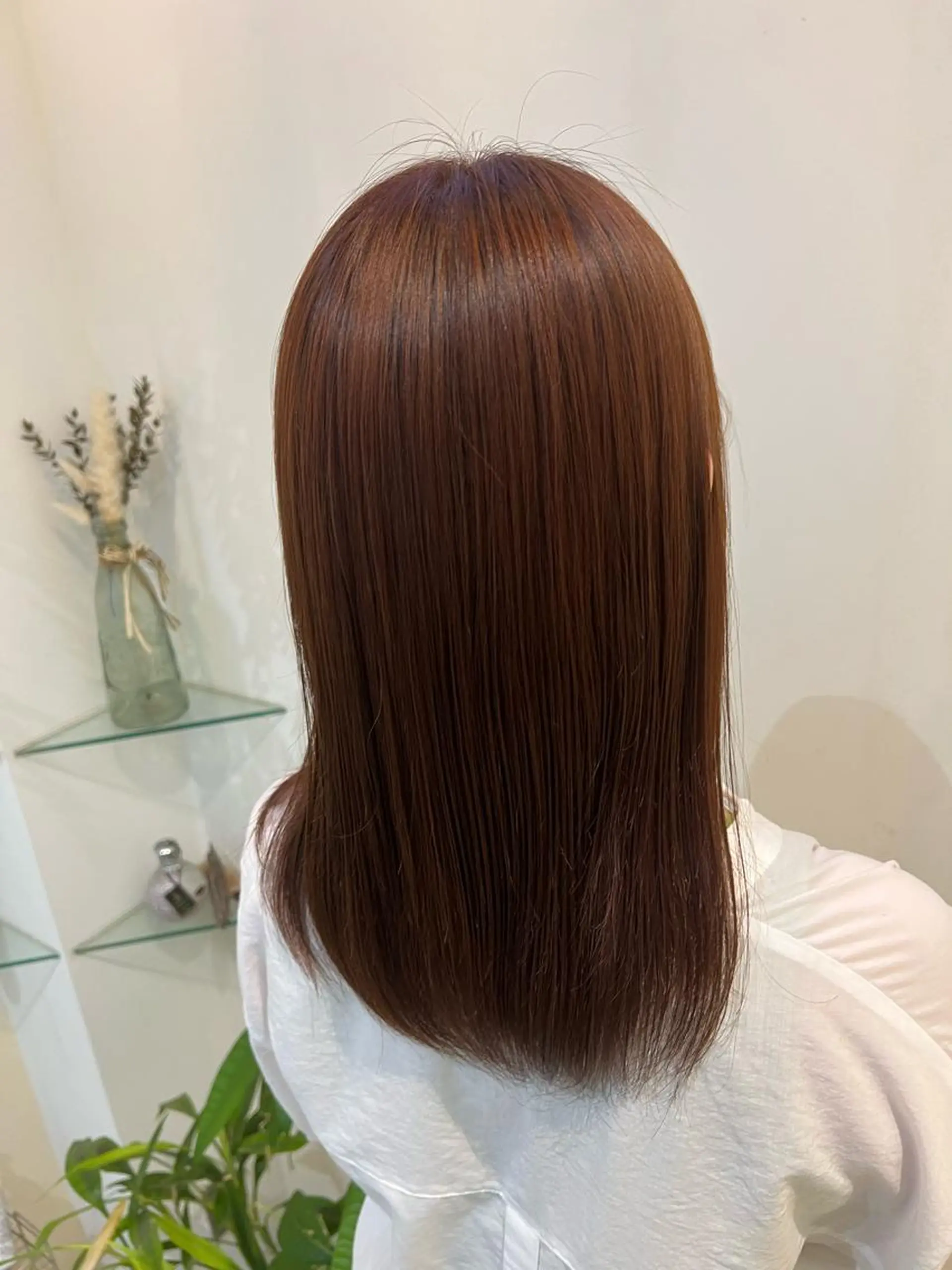 ミディアム カラー ブリーチしない暖色 カラー🥀杉 優菜のヘアスタイル