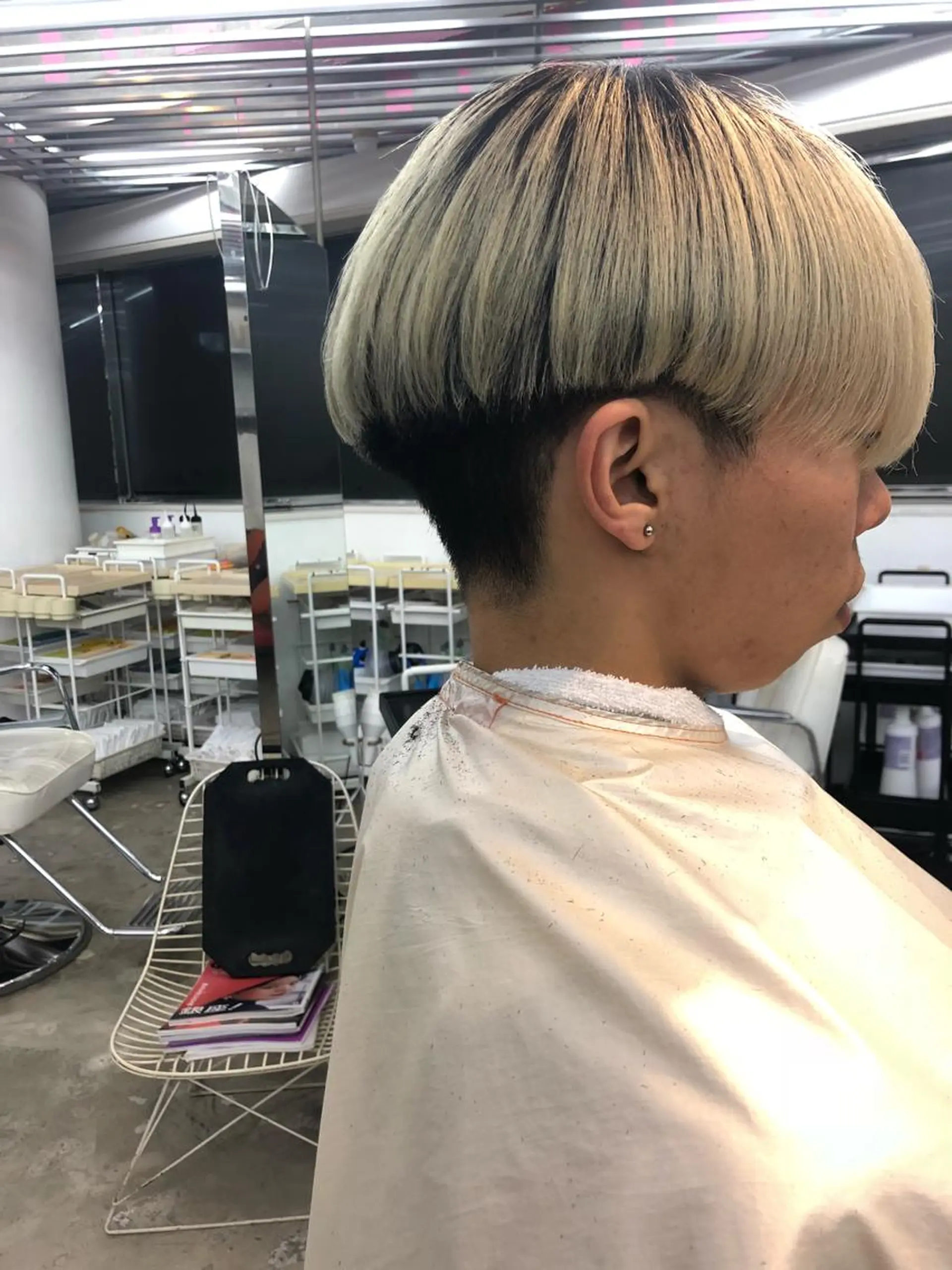 ショート カラー メンズ 🌈圧倒的デザイン力 内井省吾のヘアスタイル