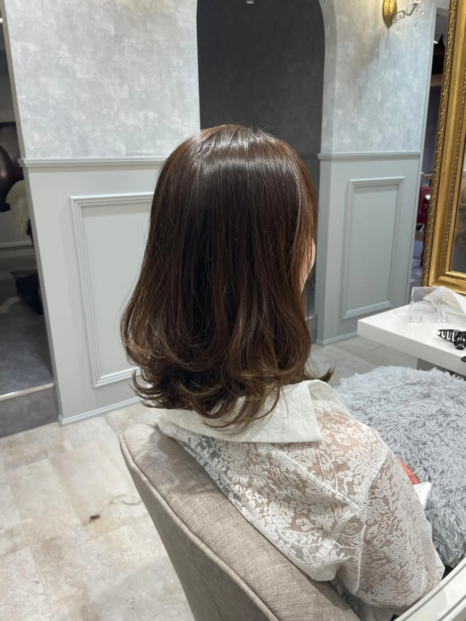 ミディアム 小野 明日香のヘアスタイル