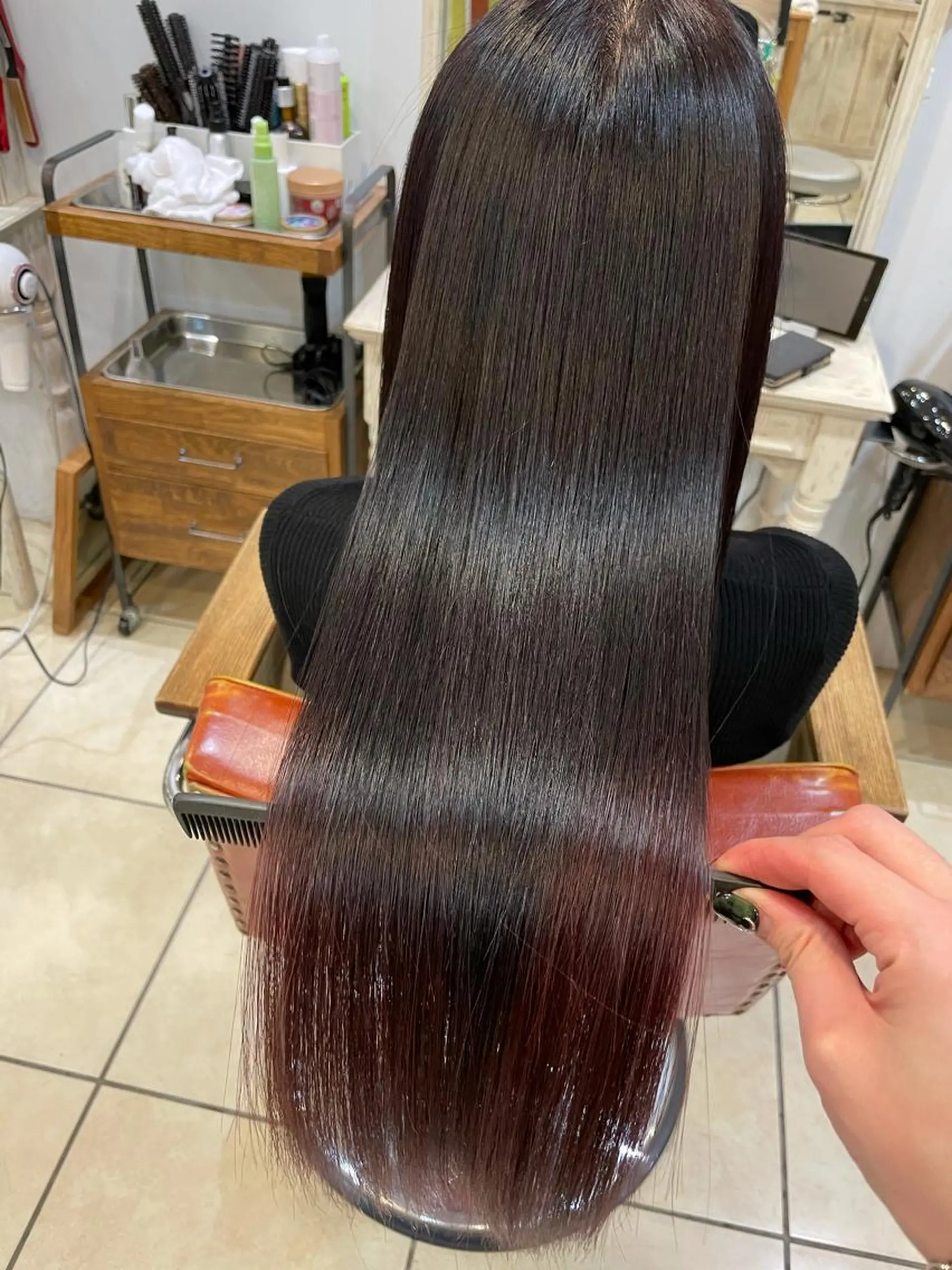 ロング トリートメント ＼脱・うねり& 広がり／gite菊のヘアスタイル