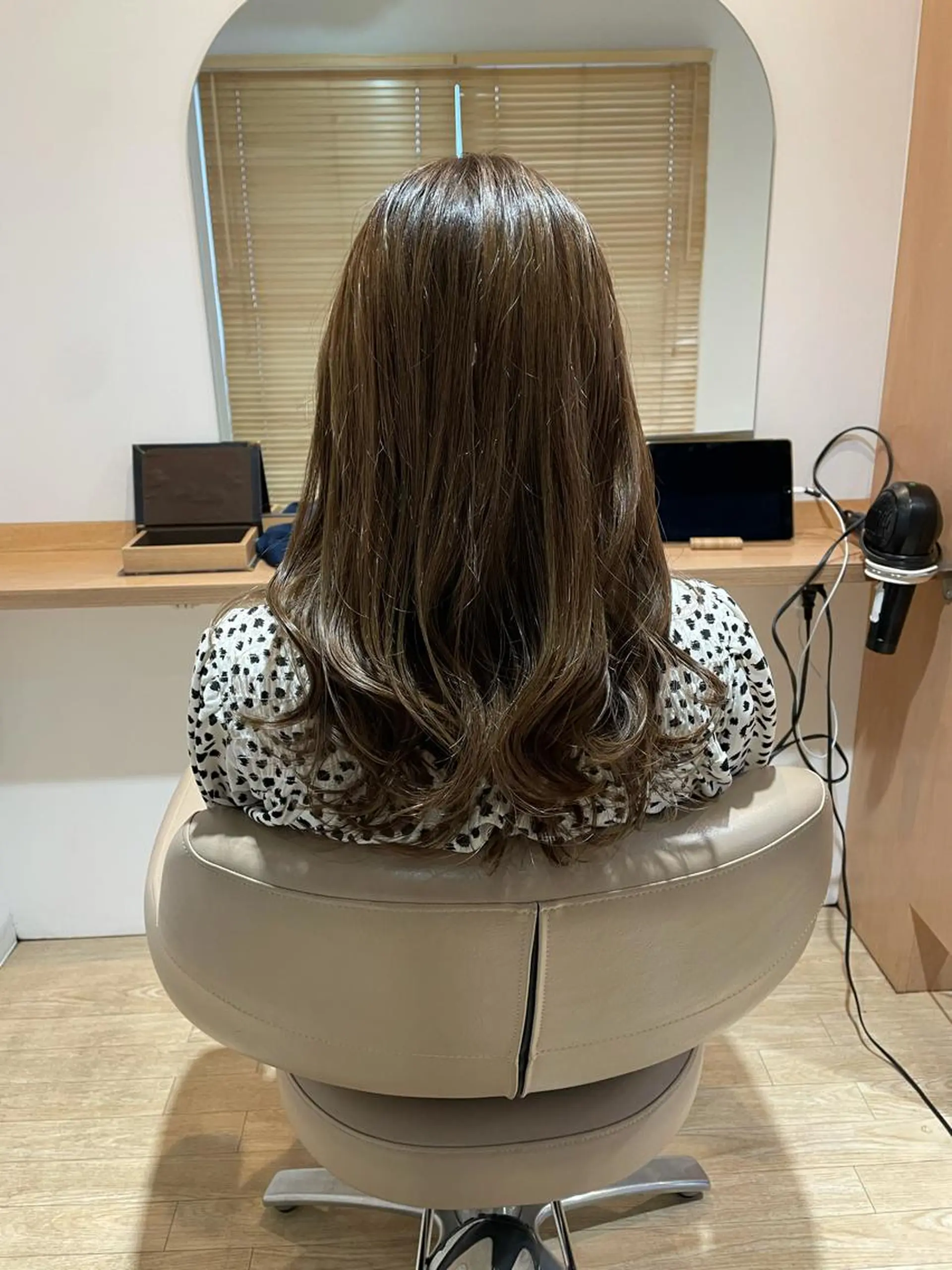 セミロング カラー 《髪質改善✖️オリー ブ🧸》小嶋拓也のヘアスタイル