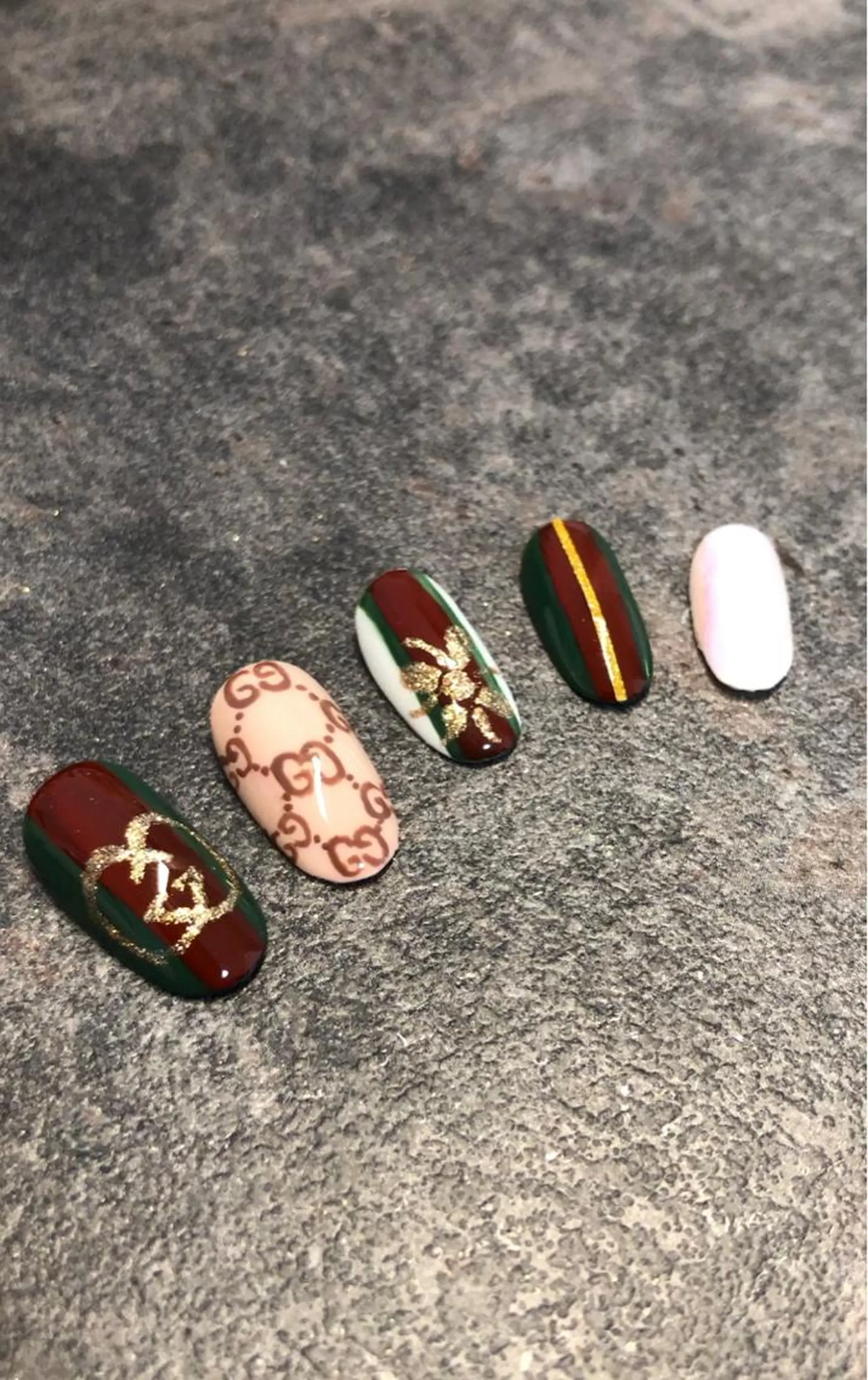 ネイル ハンドネイル 宮本 百合子のネイルデザイン