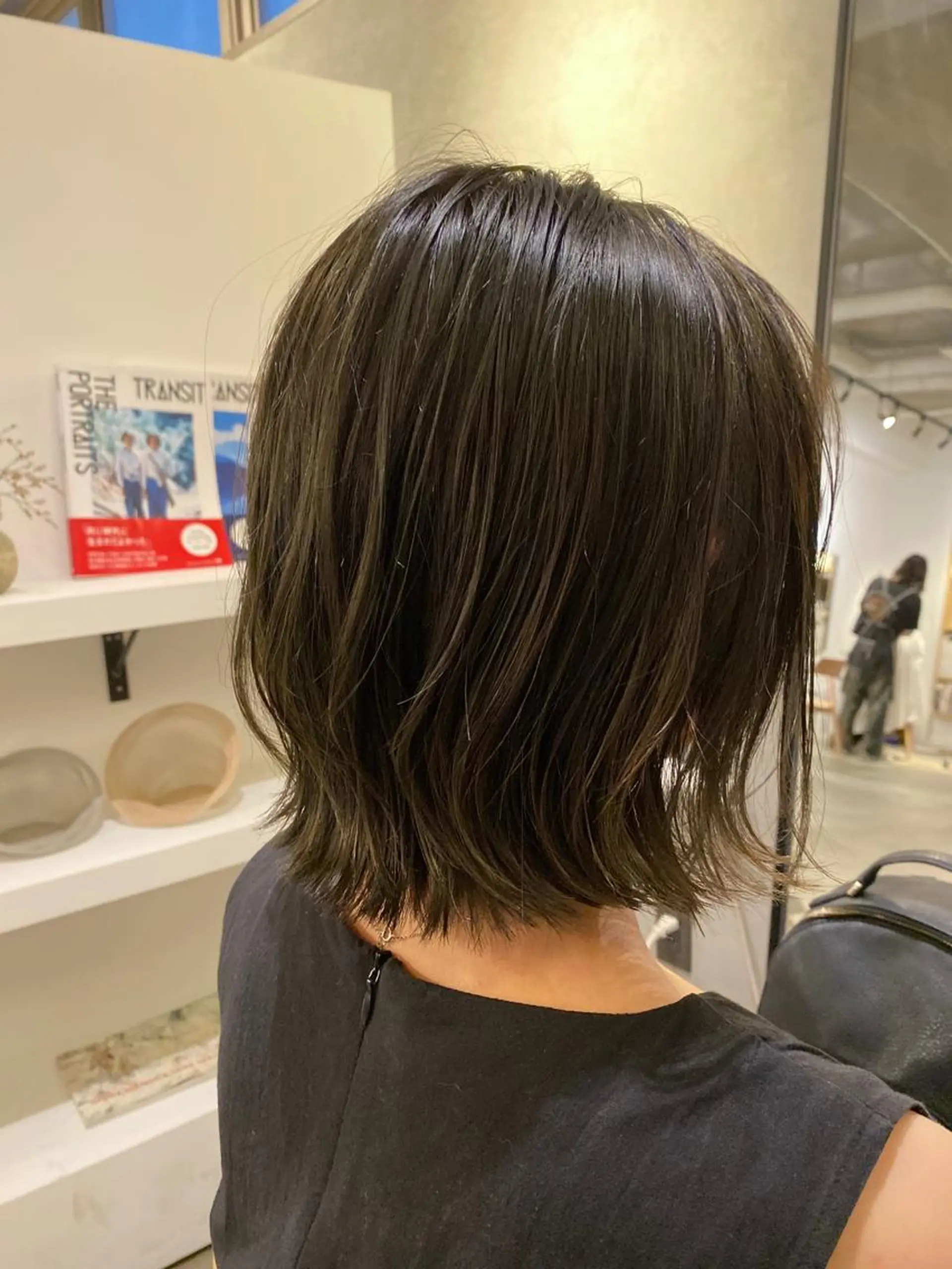 ミディアム カラー ベージュカラー オリーブベージュ 2＋1salon所属・cocoro /ショートヘア/ボブのヘアスタイル