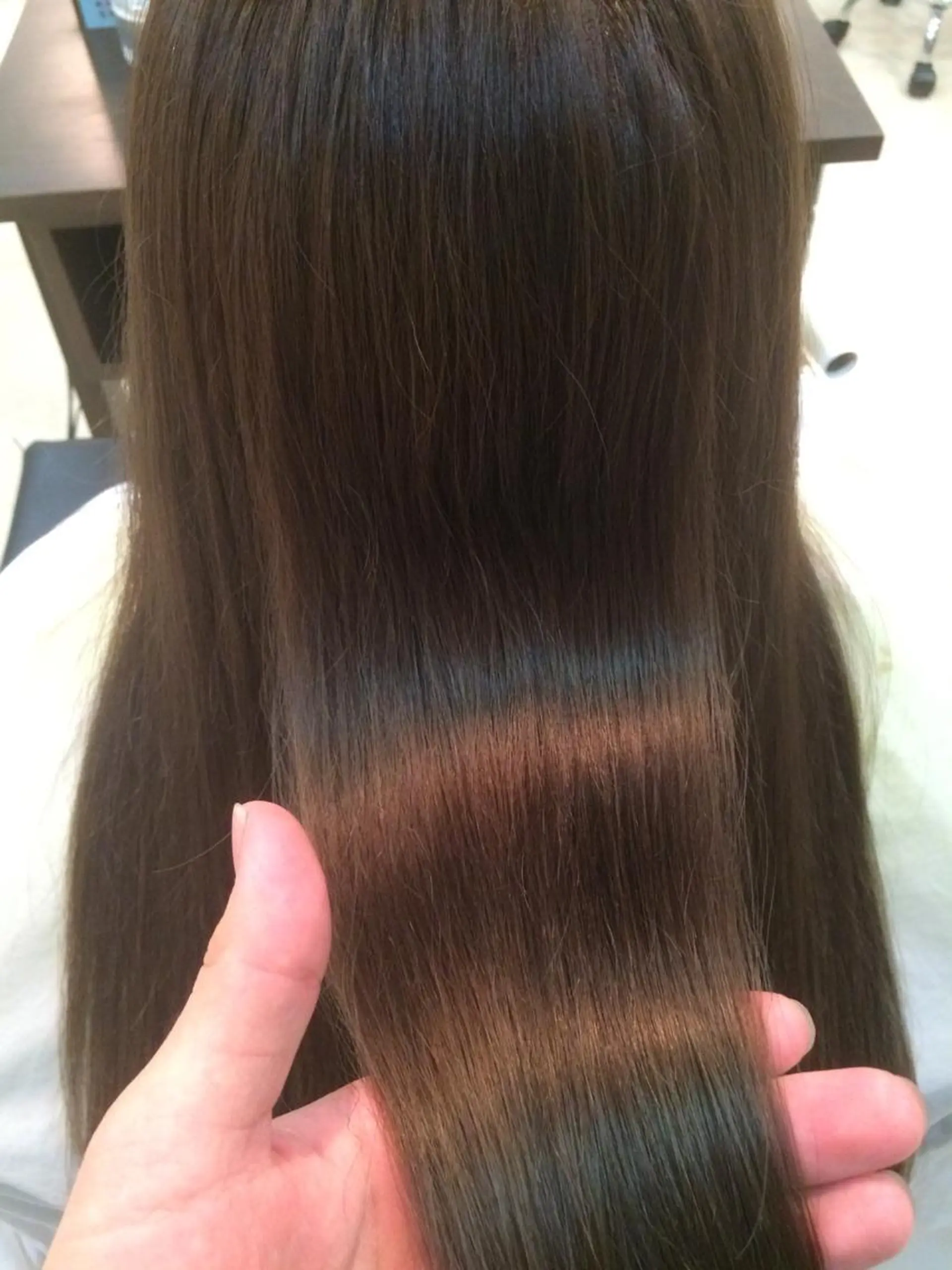 セミロング カラー イルミナカラー GRANLUSSO 岡山駅前 ビックカメラ5階所属・岡本 智次のヘアスタイル