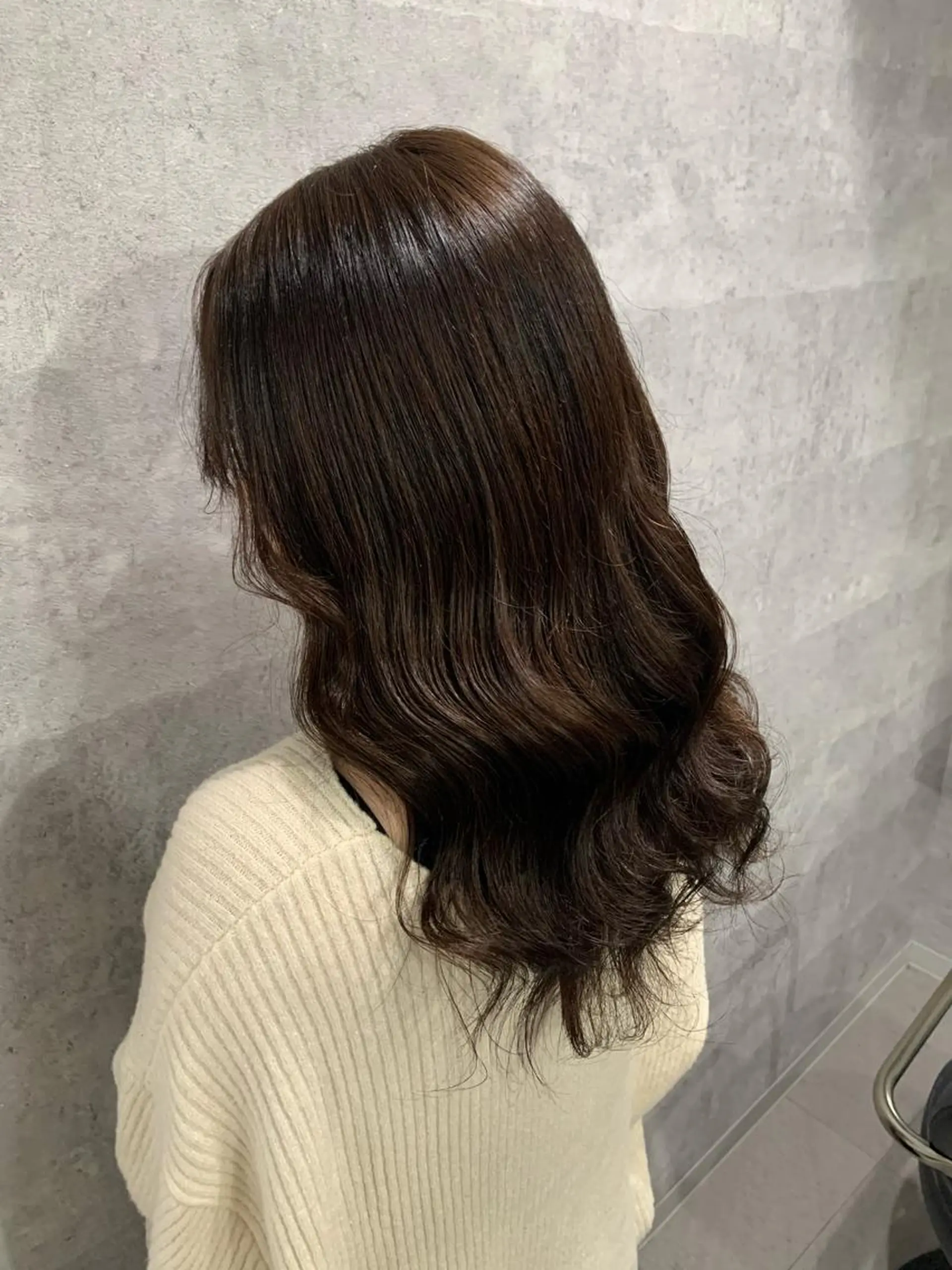 セミロング カラー _WHITE所属・黒川 陵のヘアスタイル