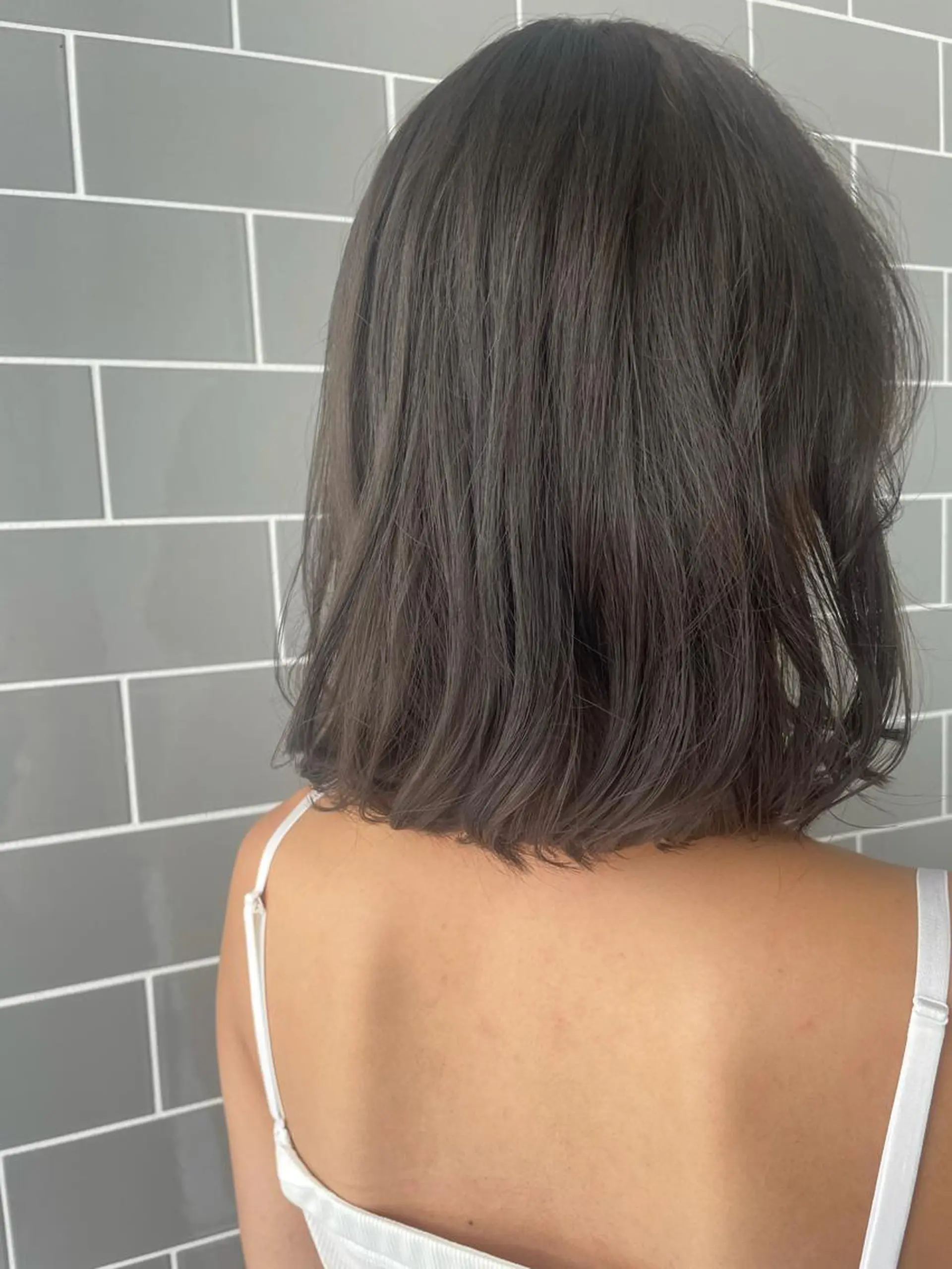 ミディアム ヘアカラー LANVERY所属・うる艶ヘア💐 艶ハイトーン💐彩夏のヘアスタイル