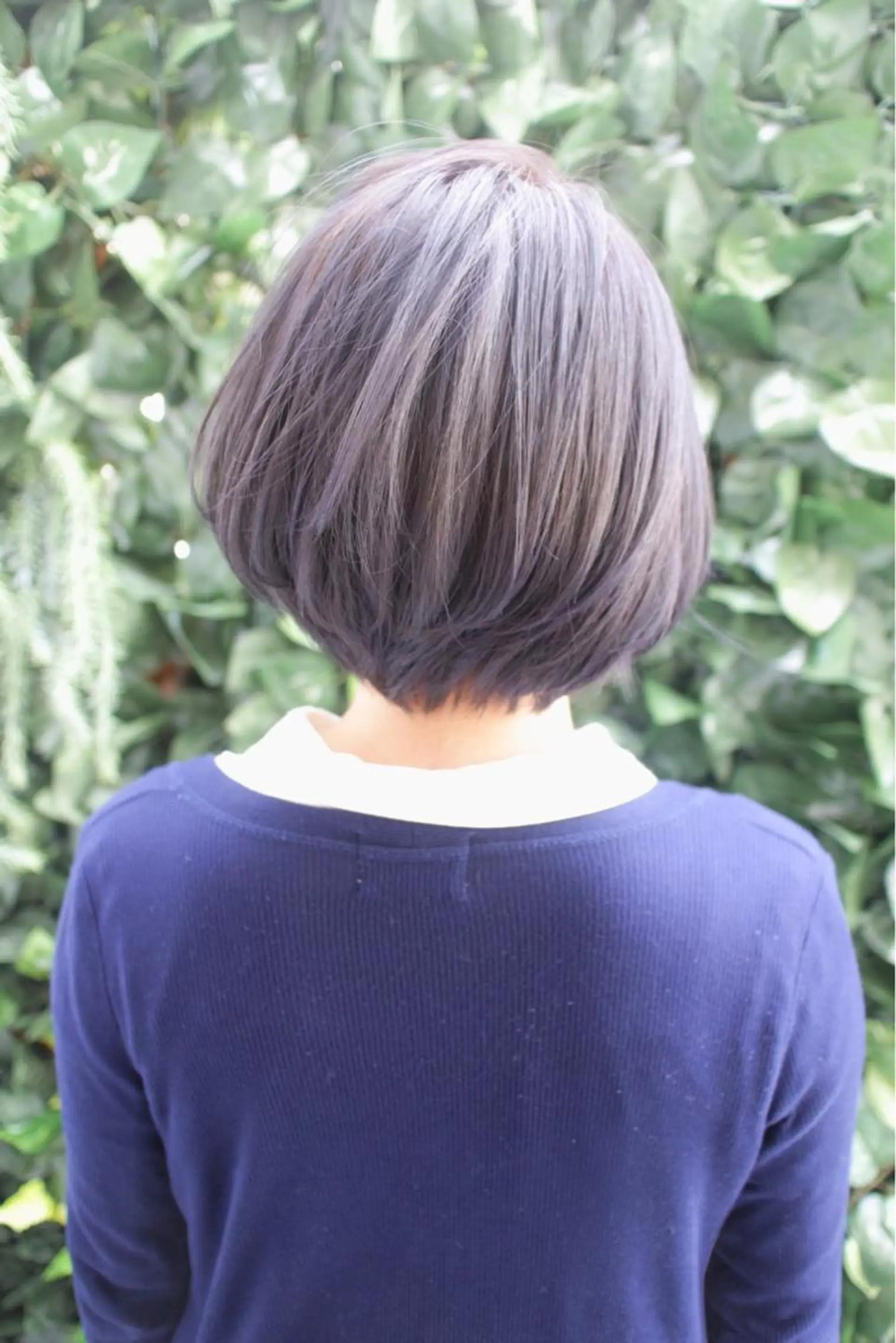 ショート カラー ブルーカラー 透明感カラー グレージュ ネイビーカラー ヘアカラー トリートメント Croix   Hair所属・吉本 知弘のヘアスタイル