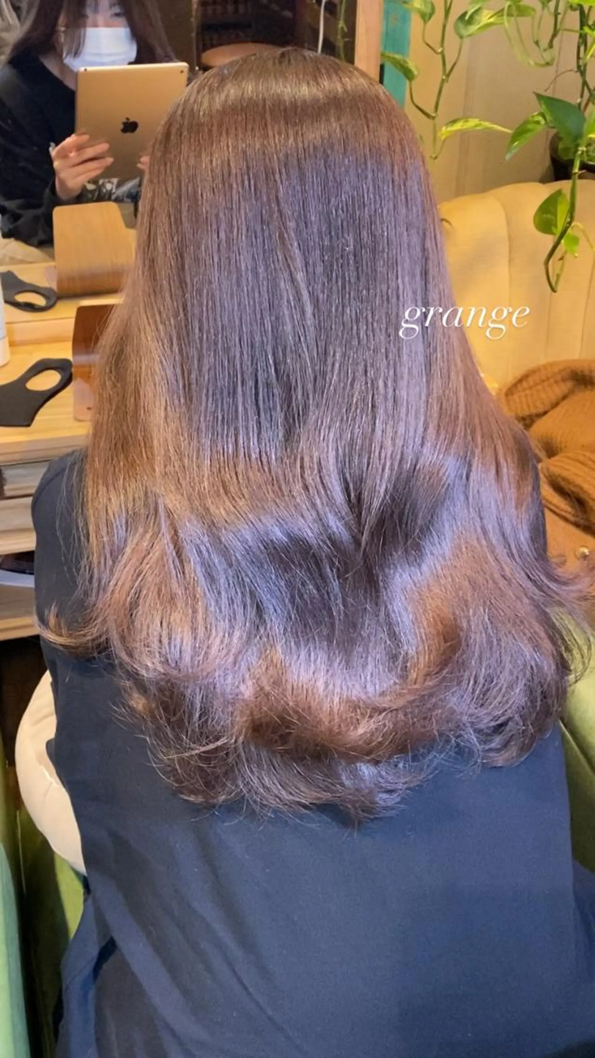 ロング カラー ブリーチ 透明感カラー ヤスザトアヤノ ／レイヤー／オリーブのヘアスタイル