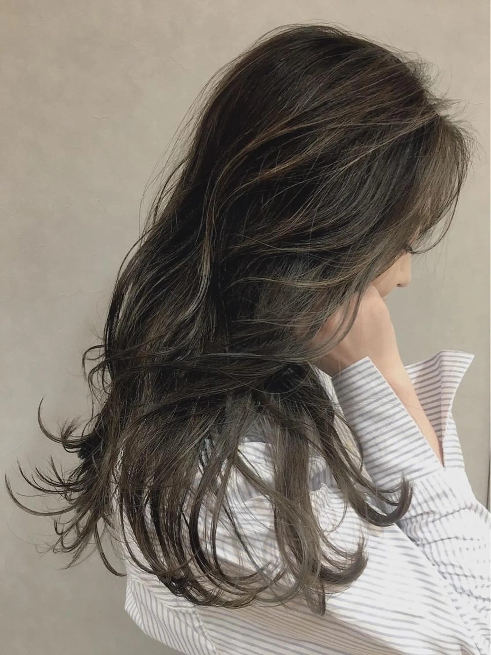 セミロング カラー nubes所属・🌟高田 聖菜🌟のヘアスタイル