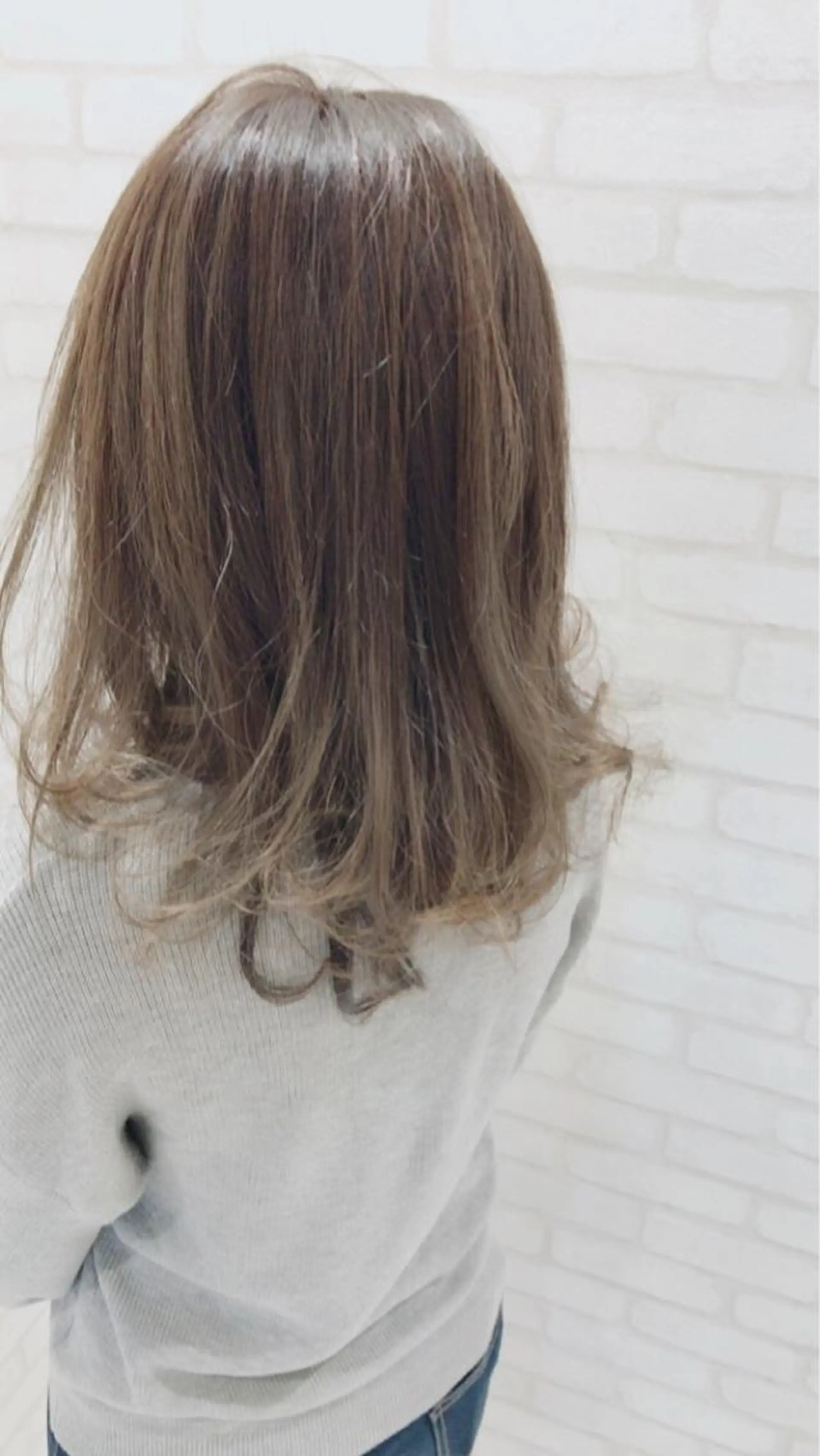 ミディアム ému エミュ　hair &spa所属・近藤 みゅうまのヘアスタイル