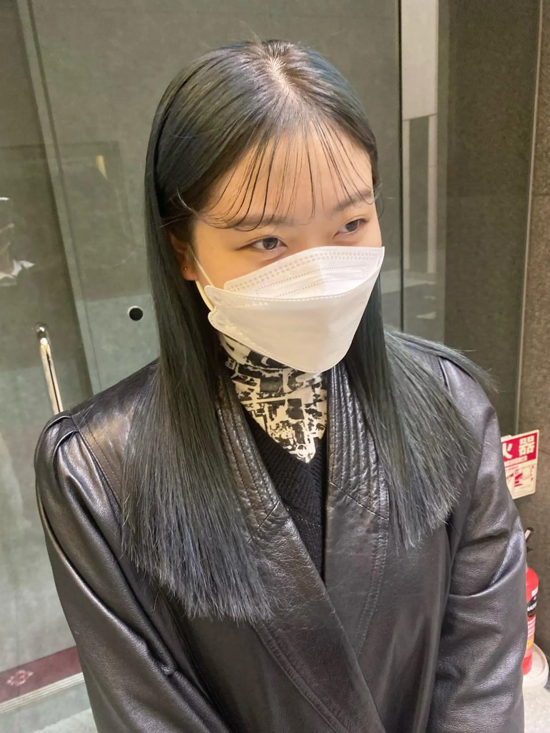 ロング 髪と音処 マトぺ所属・デザインカラー/ボブ ブリーチカラー/ユリのヘアスタイル