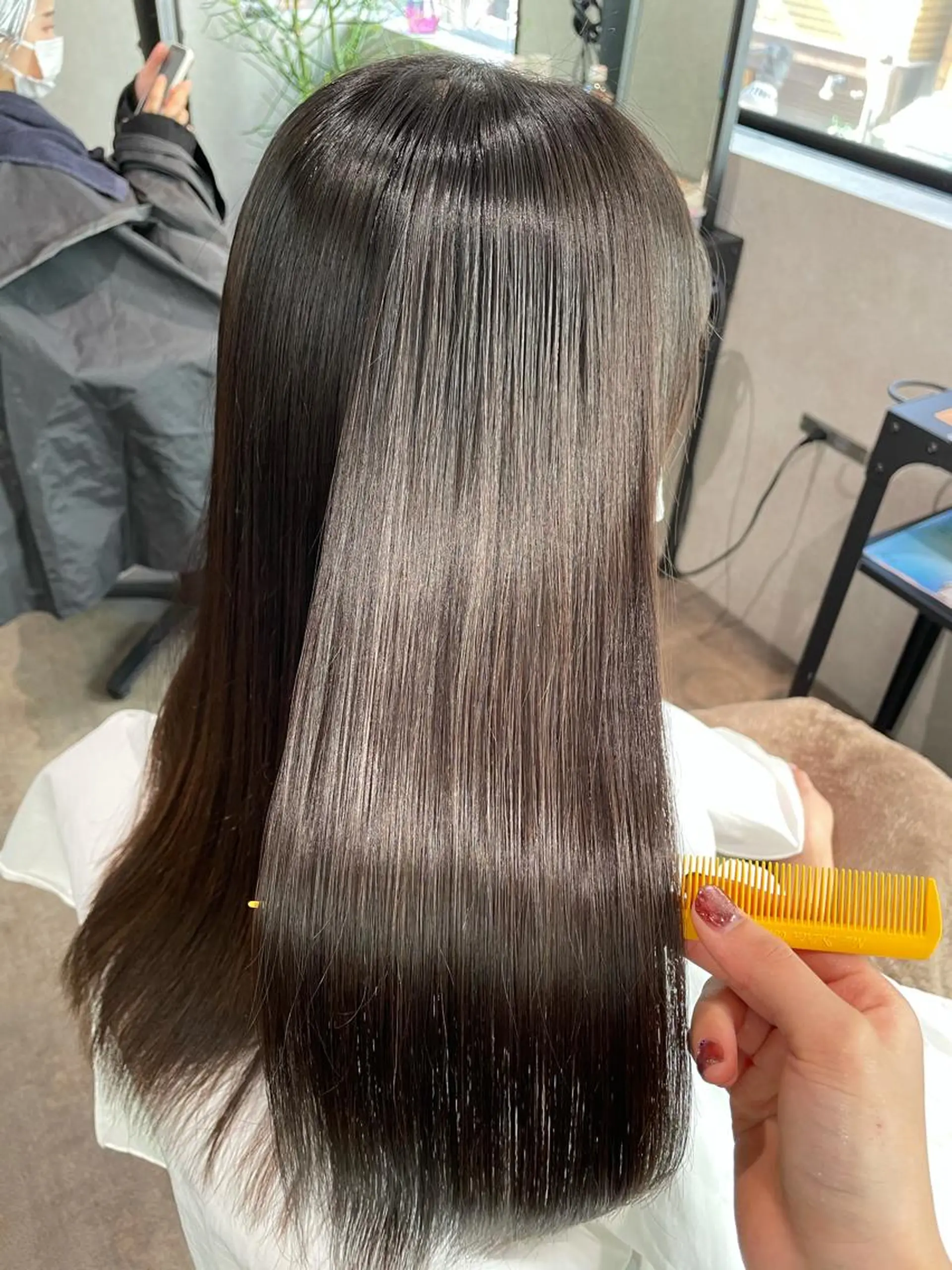 ロング カラー 髪質改善 トリートメント ヘアカラー トリートメント ナチュラル透明感🌱 小山美樹子のヘアスタイル