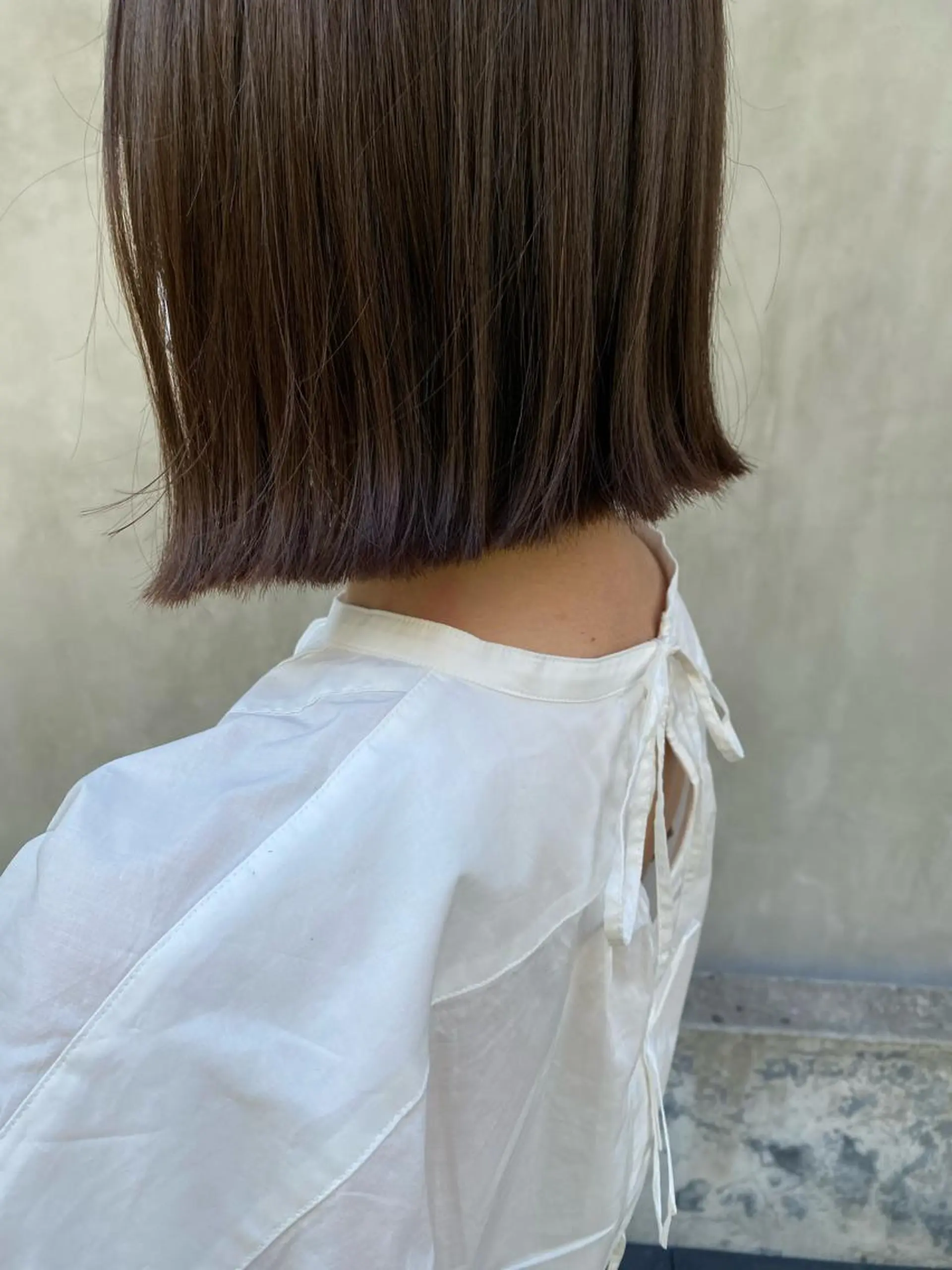 ショート カラー パーマ ヘアアレンジ メンズ キッズ ネイル マツエク・マツパ 切りっぱなしボブ ベージュカラー 透明感カラー モカベージュ ボブ Uil所属・インナーカラー/ KANAのヘアスタイル