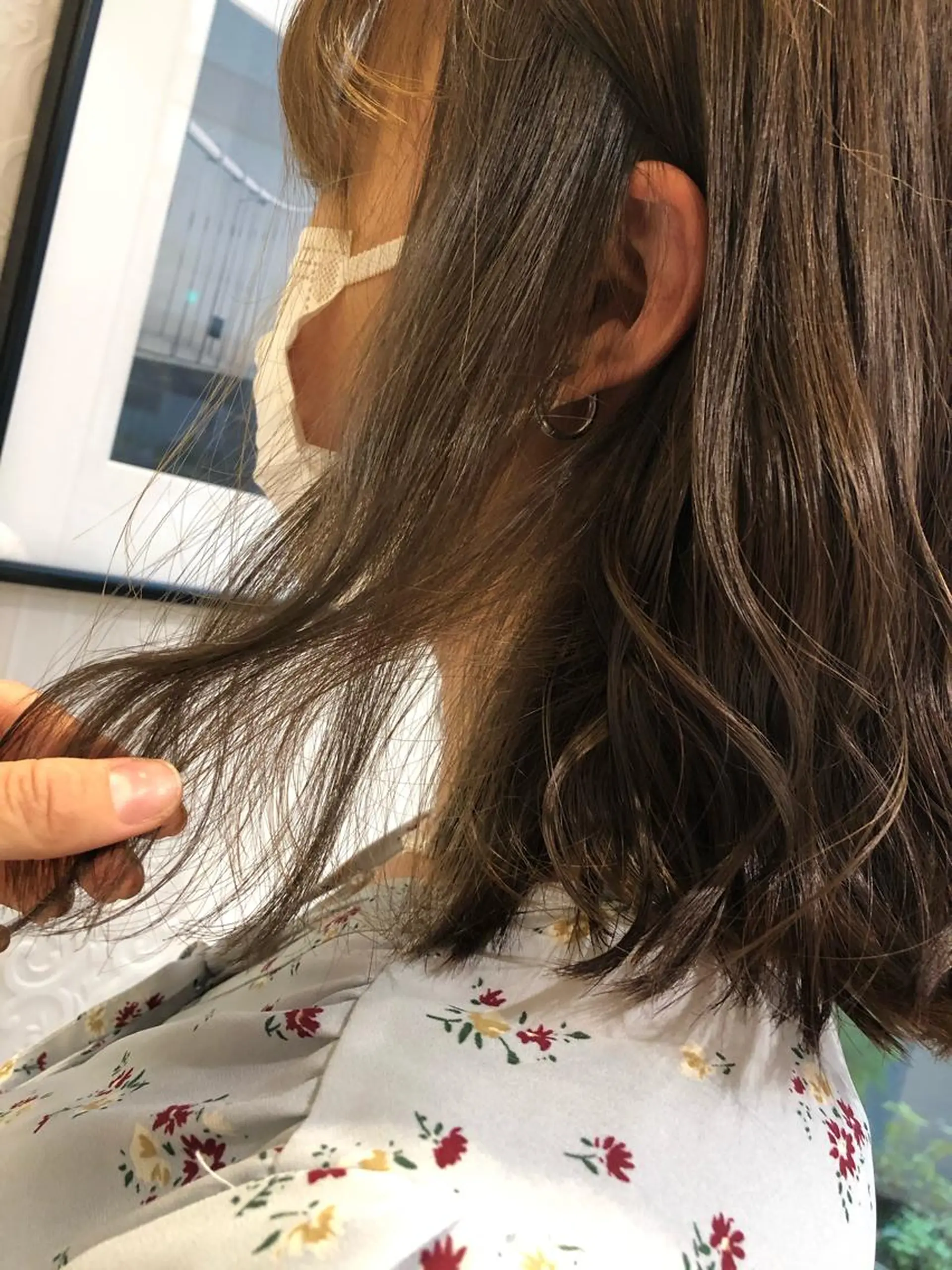 セミロング カラー 🍀富久 永梨🧸のヘアスタイル