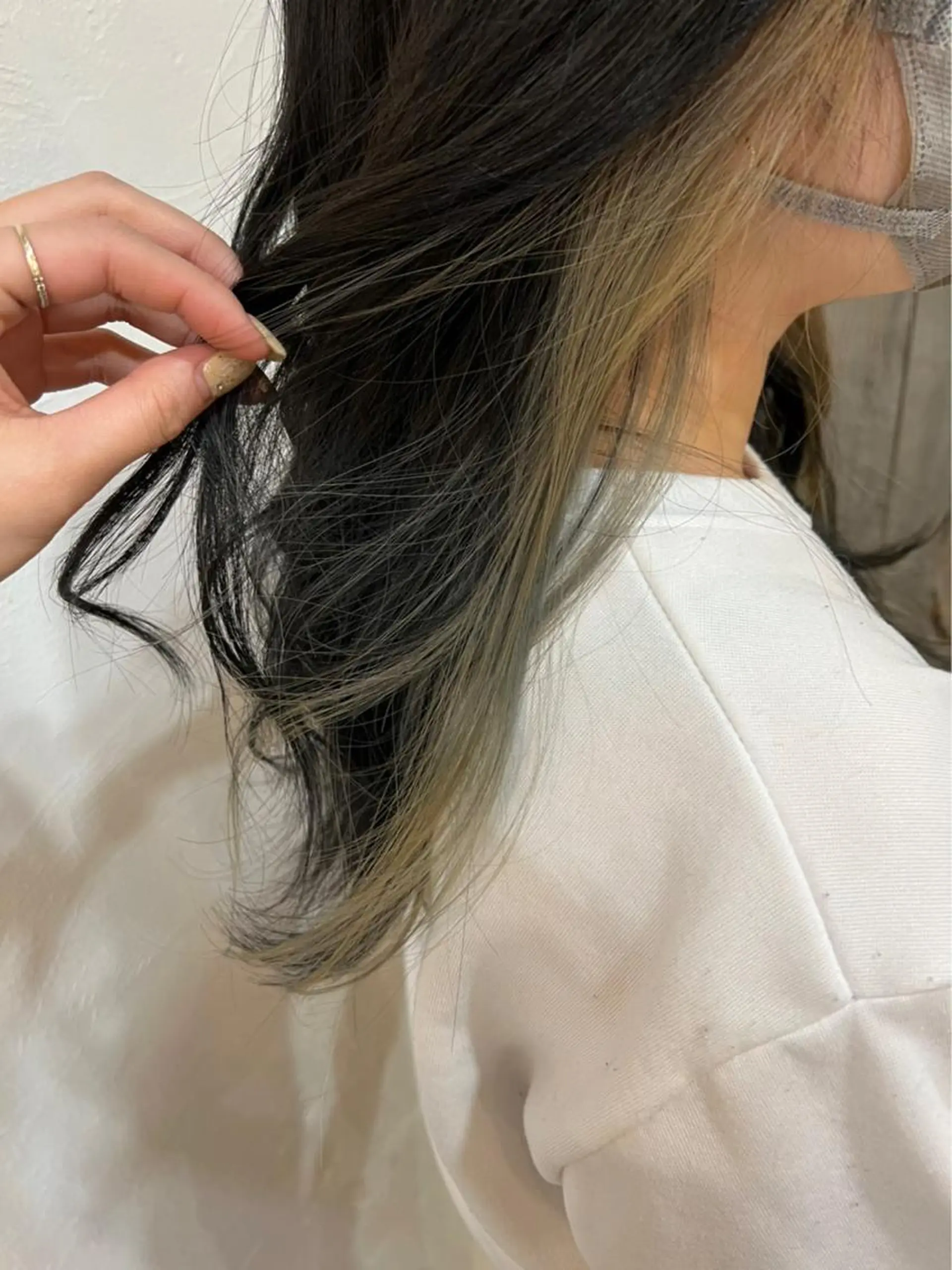 ロング カラー インナーカラー over hair by La fith所属・mia over hairのヘアスタイル